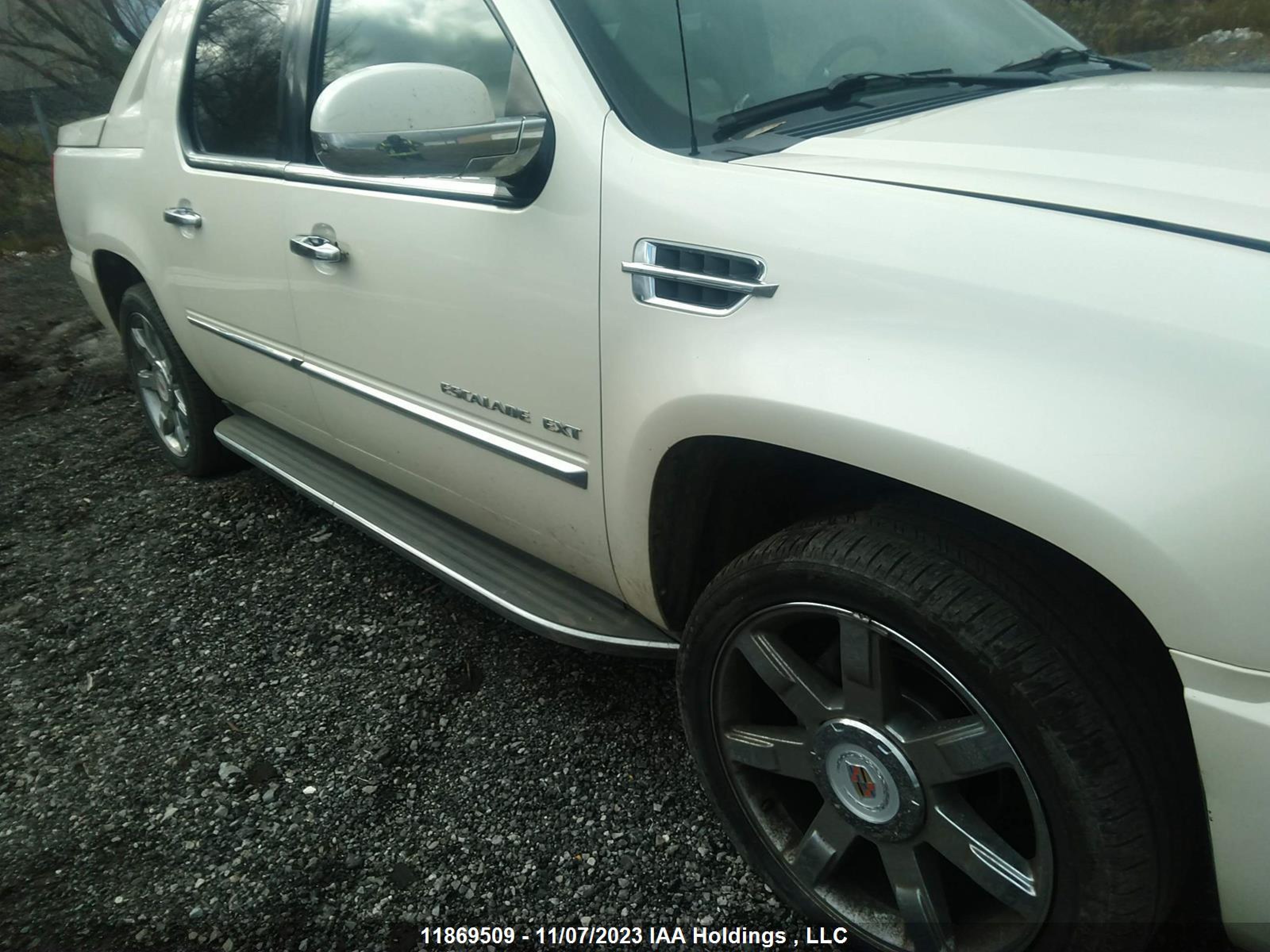 Photo 5 VIN: 3GYT4MEF1DG164164 - CADILLAC ESCALADE 