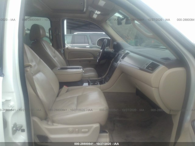 Photo 4 VIN: 3GYT4NEF4BG131579 - CADILLAC ESCALADE EXT 