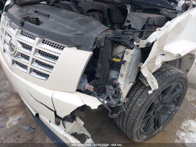 Photo 5 VIN: 3GYT4NEF8BG136235 - CADILLAC ESCALADE EXT 