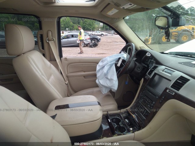 Photo 4 VIN: 3GYVKMEF2AG103643 - CADILLAC ESCALADE EXT 