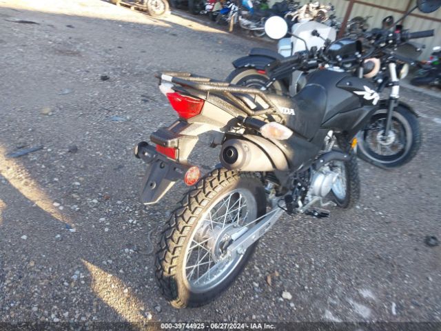 Photo 3 VIN: 3H1KD1315PD004216 - HONDA XR150L 