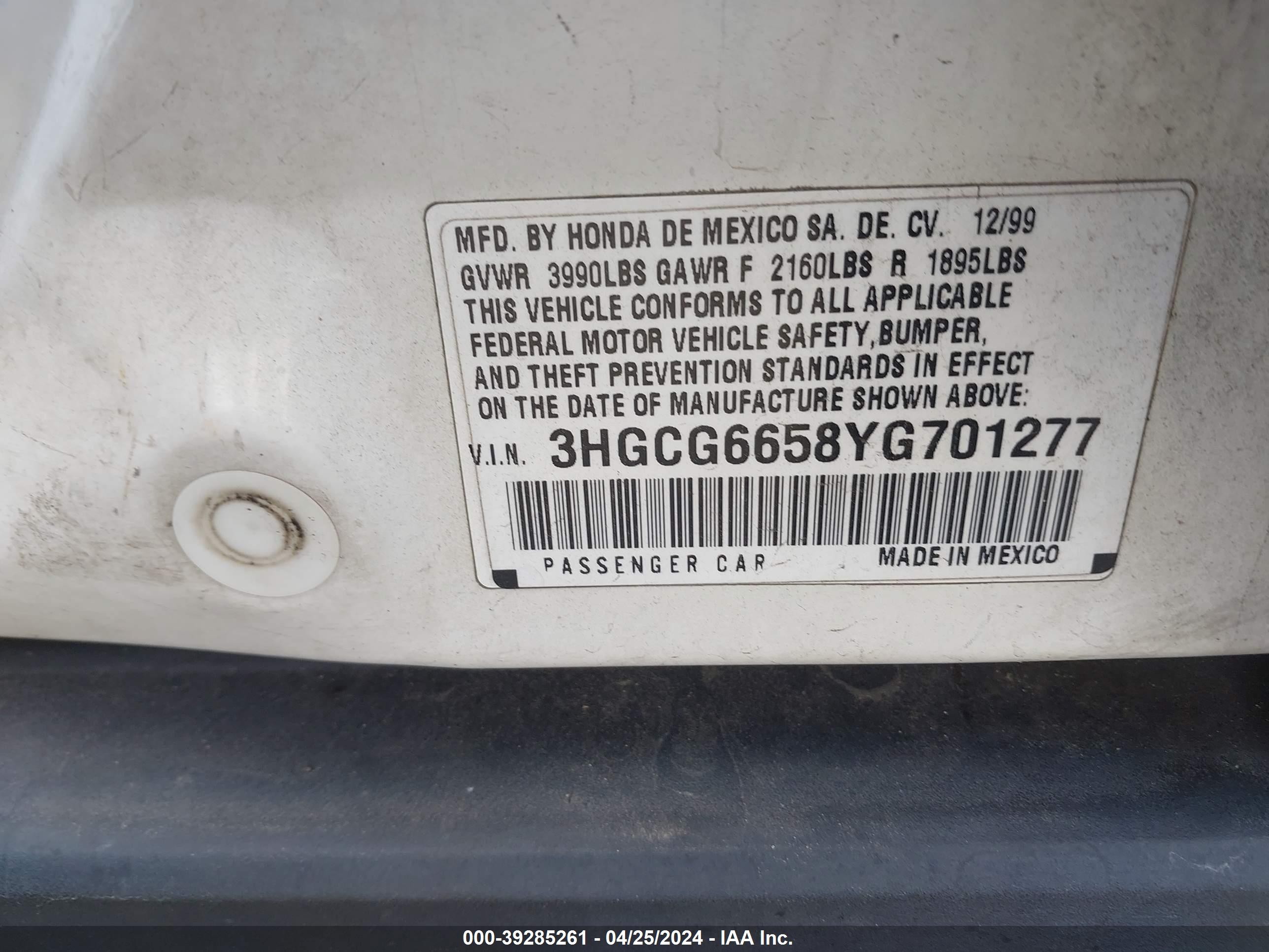 Photo 8 VIN: 3HGCG6658YG701277 - HONDA ACCORD 