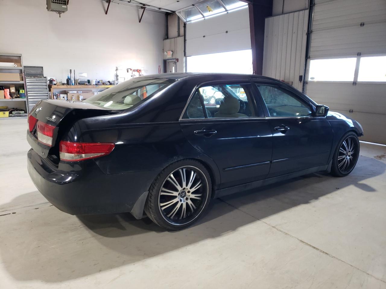 Photo 2 VIN: 3HGCM56303G713109 - HONDA ACCORD 