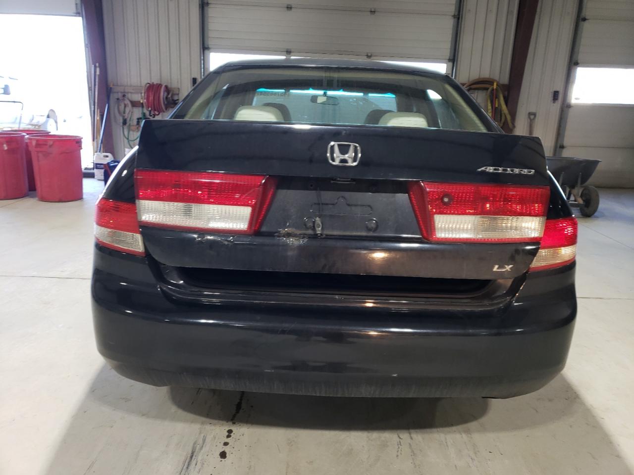 Photo 5 VIN: 3HGCM56303G713109 - HONDA ACCORD 