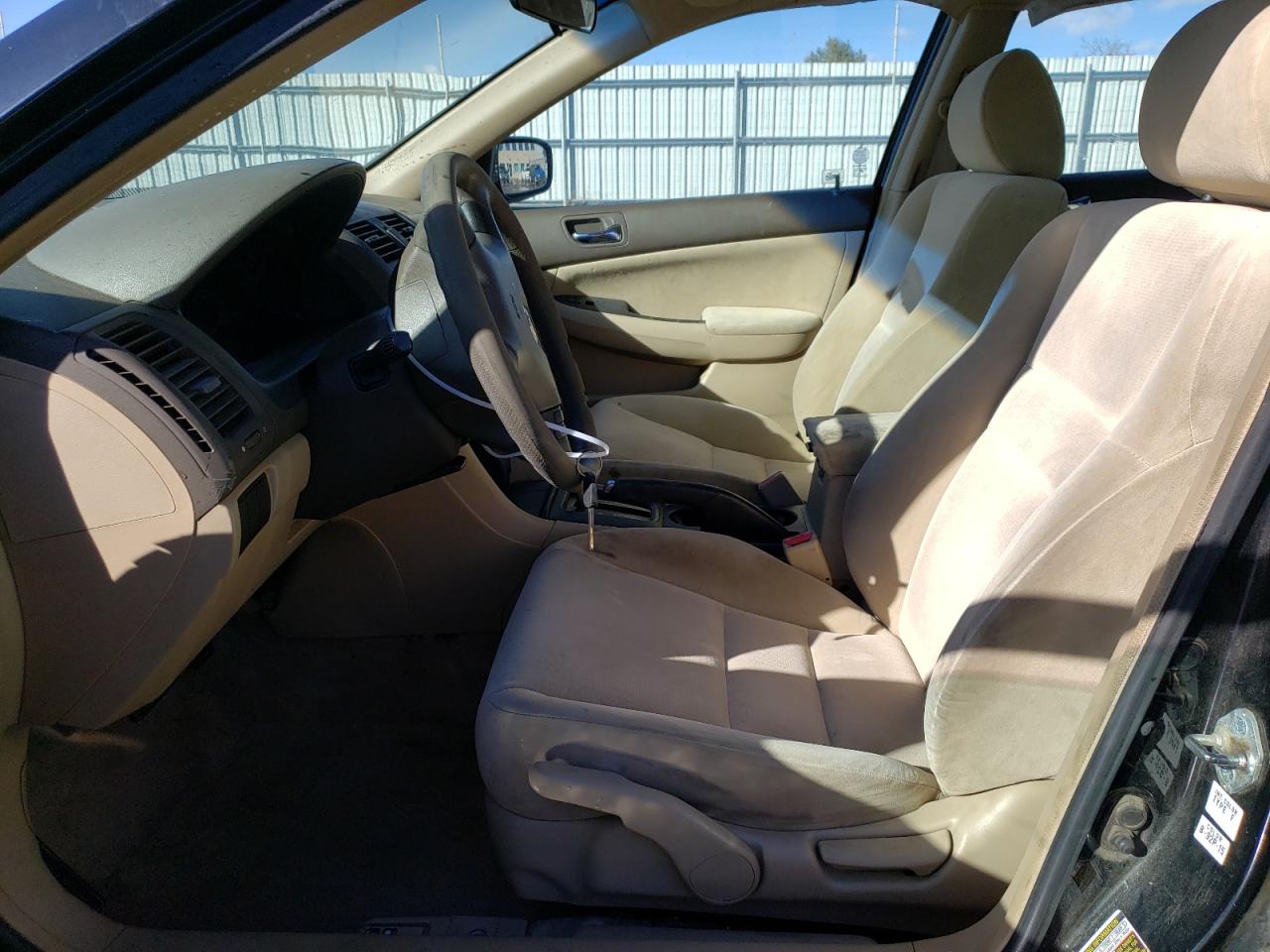 Photo 6 VIN: 3HGCM56374G707907 - HONDA ACCORD 