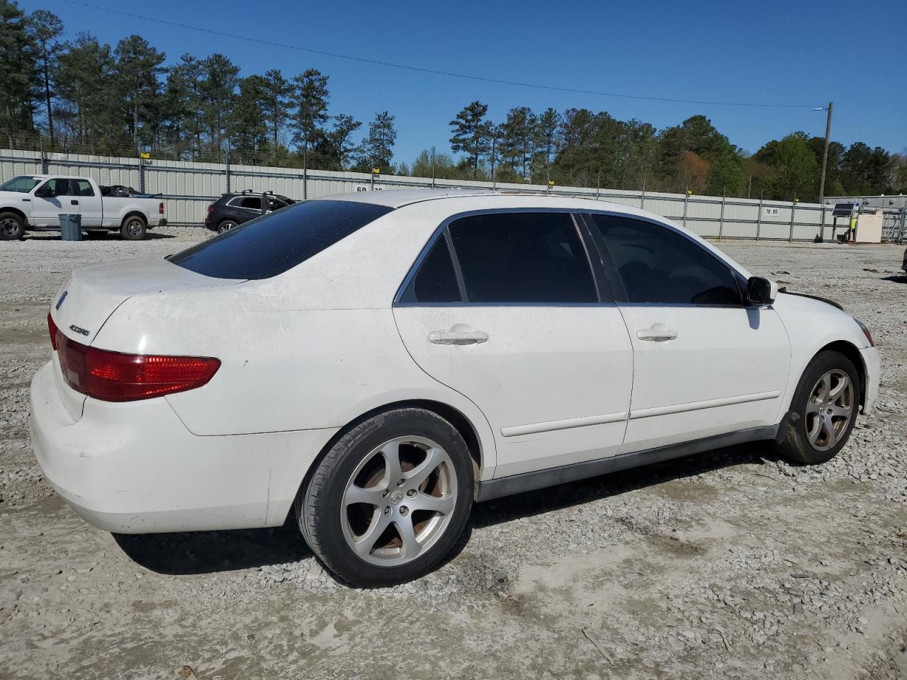 Photo 2 VIN: 3HGCM56405G704261 - HONDA ACCORD 