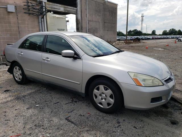 Photo 3 VIN: 3HGCM56447G710924 - HONDA ACCORD 