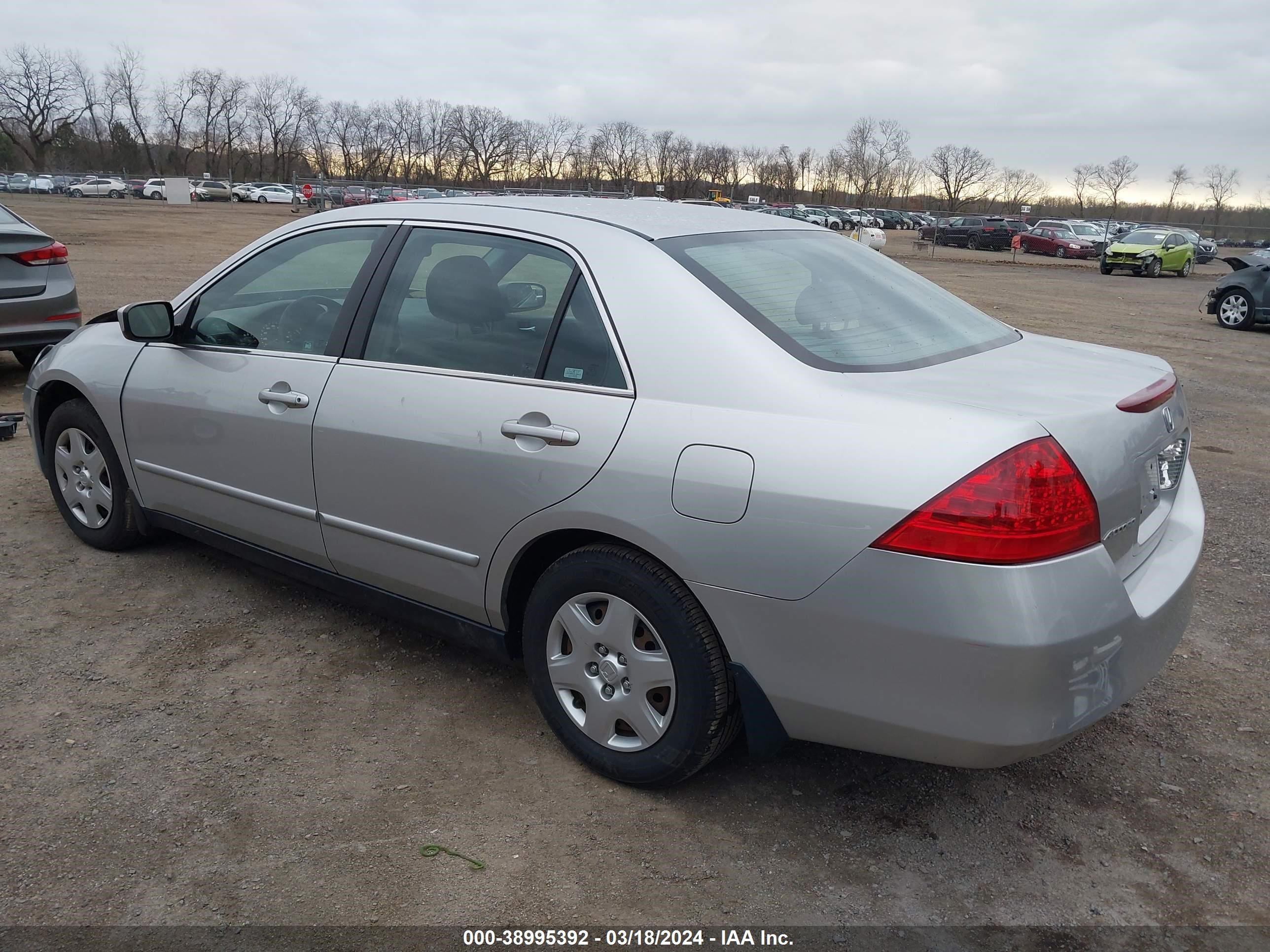 Photo 2 VIN: 3HGCM56477G708116 - HONDA ACCORD 