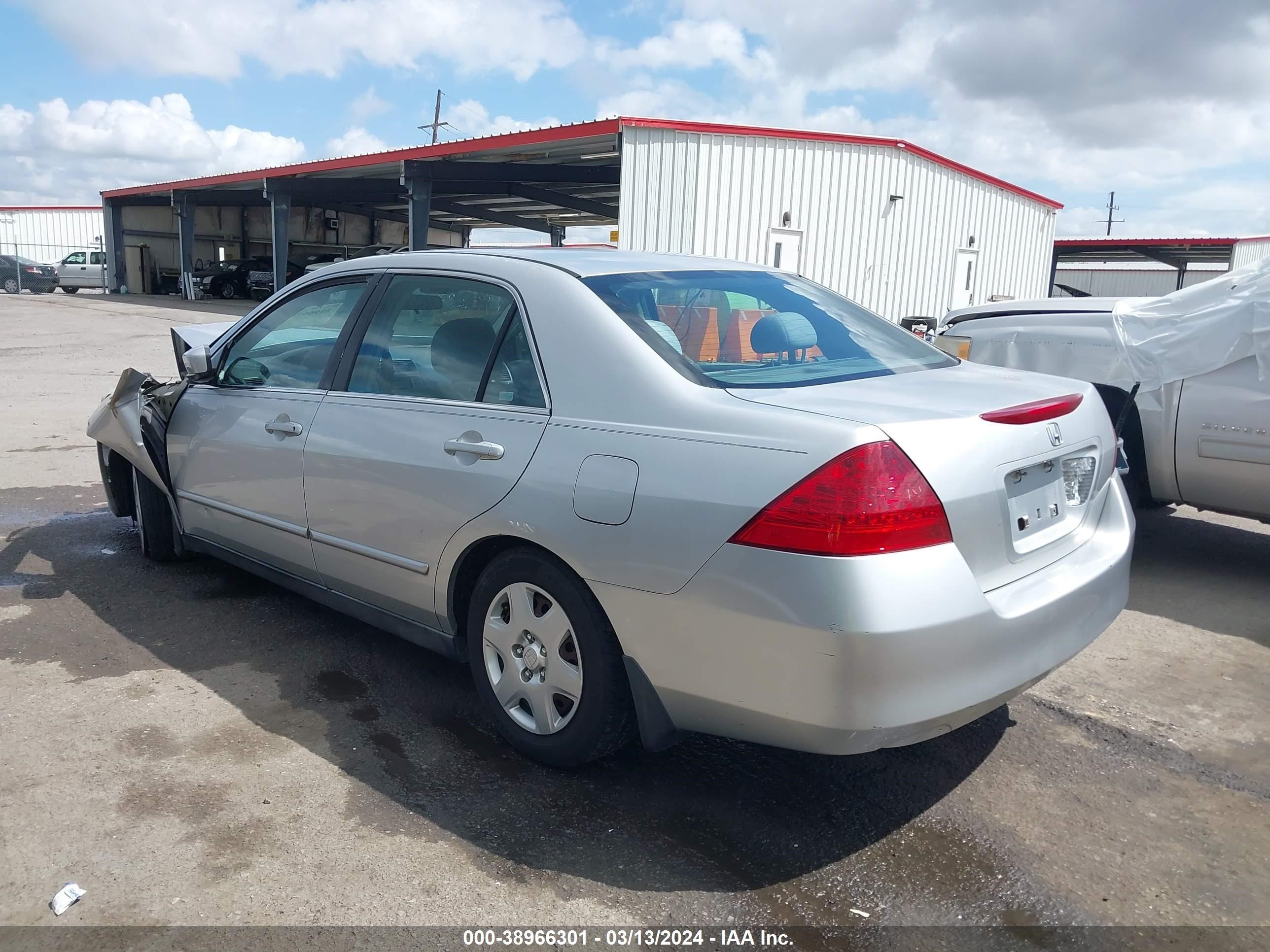 Photo 2 VIN: 3HGCM56497G709820 - HONDA ACCORD 