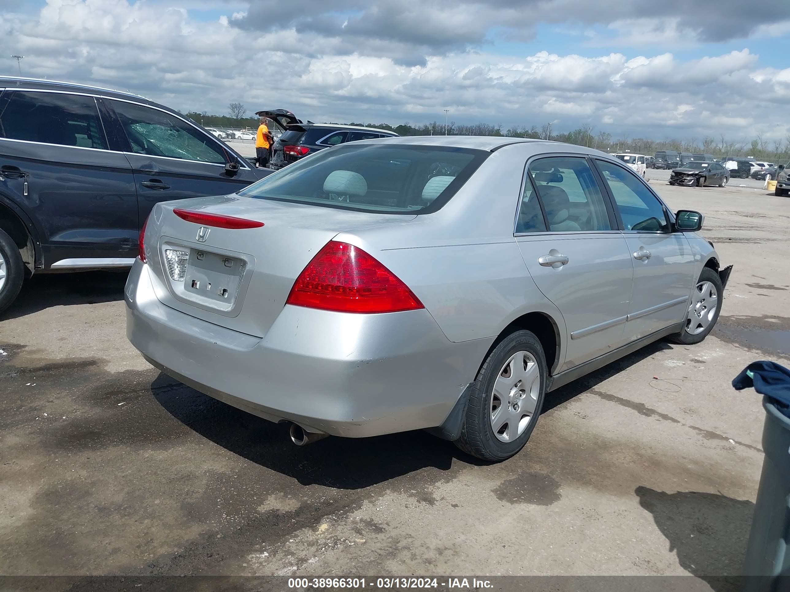 Photo 3 VIN: 3HGCM56497G709820 - HONDA ACCORD 