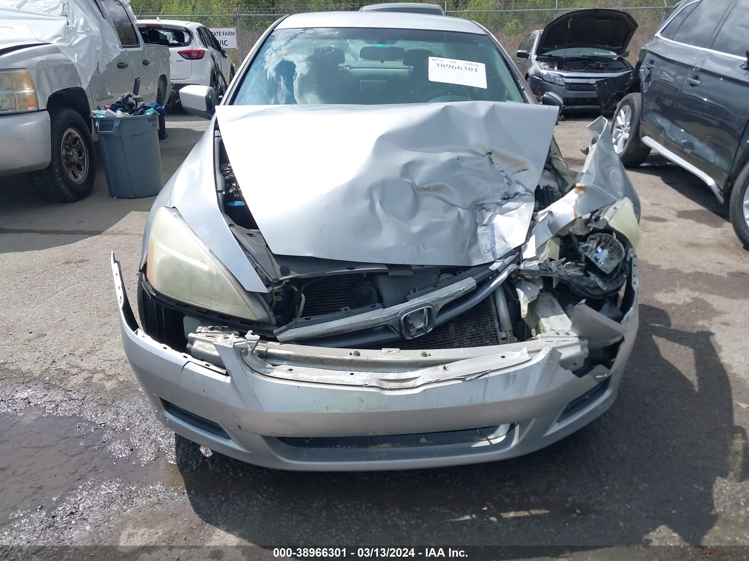 Photo 5 VIN: 3HGCM56497G709820 - HONDA ACCORD 