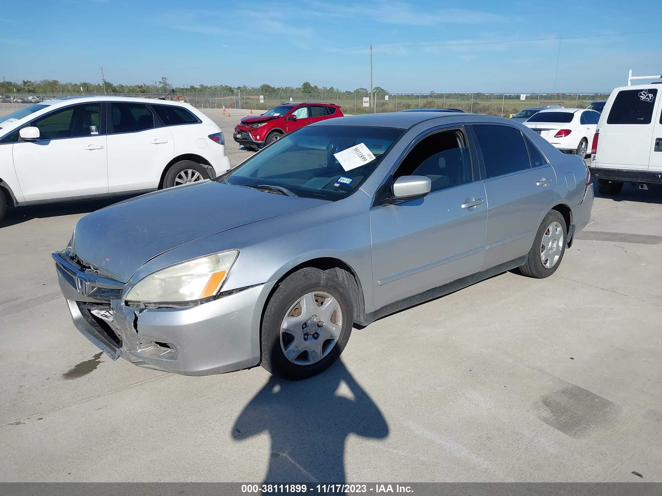 Photo 1 VIN: 3HGCM564X7G705047 - HONDA ACCORD 