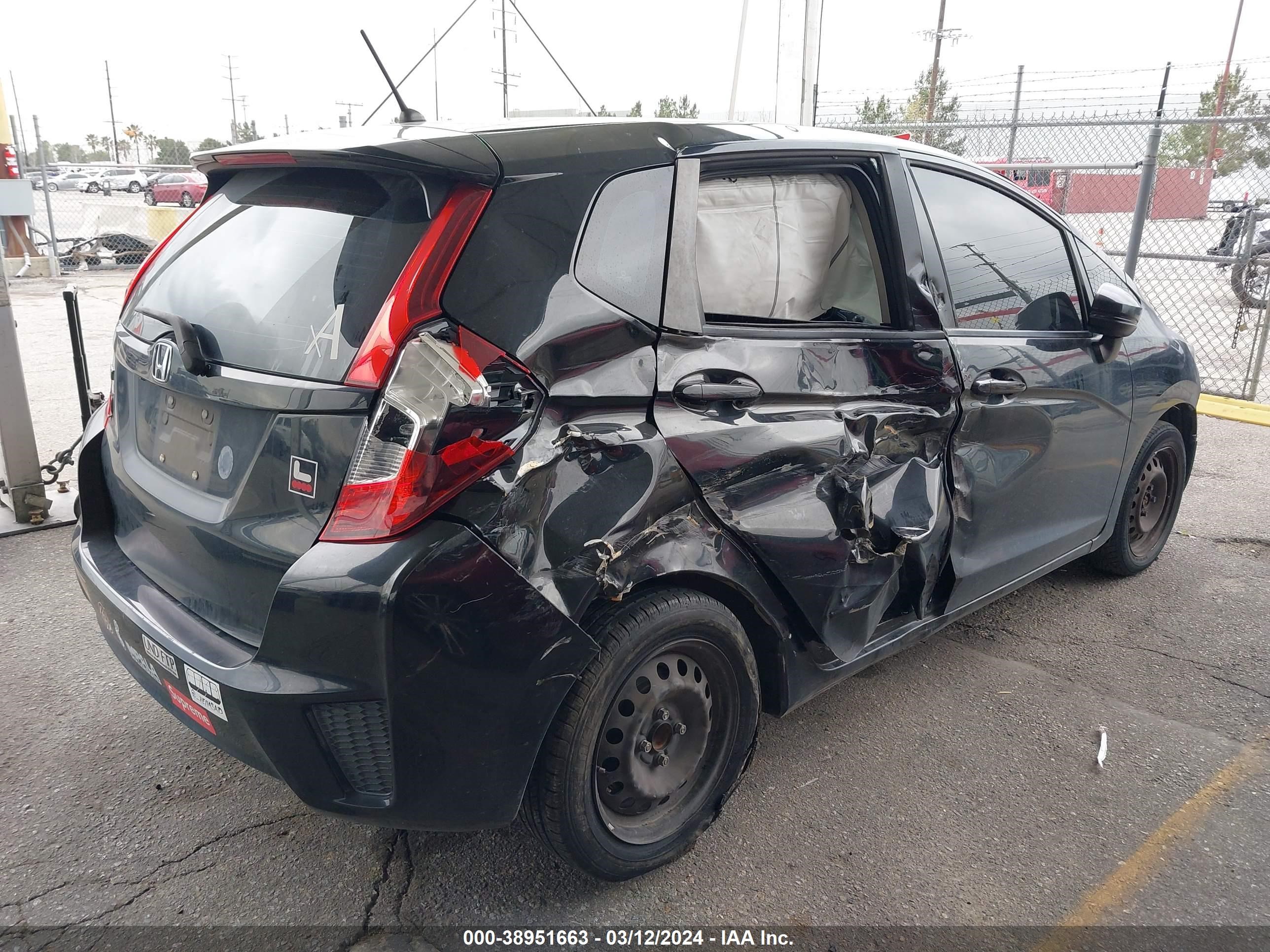 Photo 3 VIN: 3HGGK5G59HM700147 - HONDA FIT 