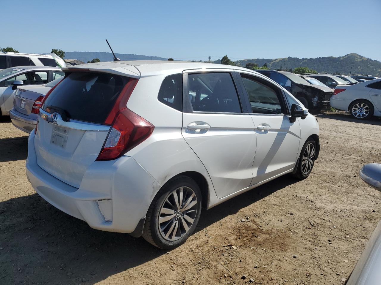 Photo 2 VIN: 3HGGK5G80FM736056 - HONDA FIT 