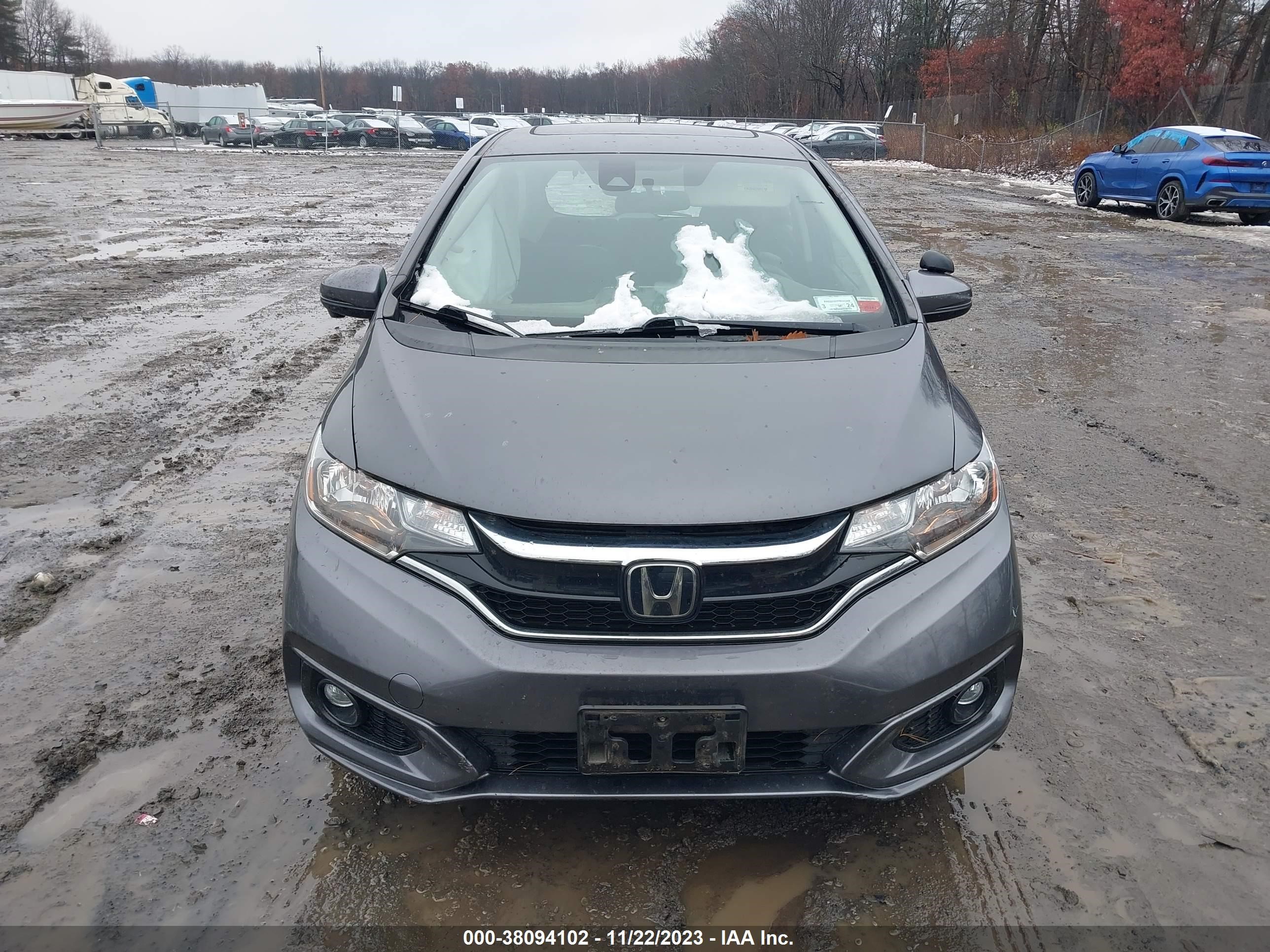 Photo 11 VIN: 3HGGK5G81JM705049 - HONDA FIT 