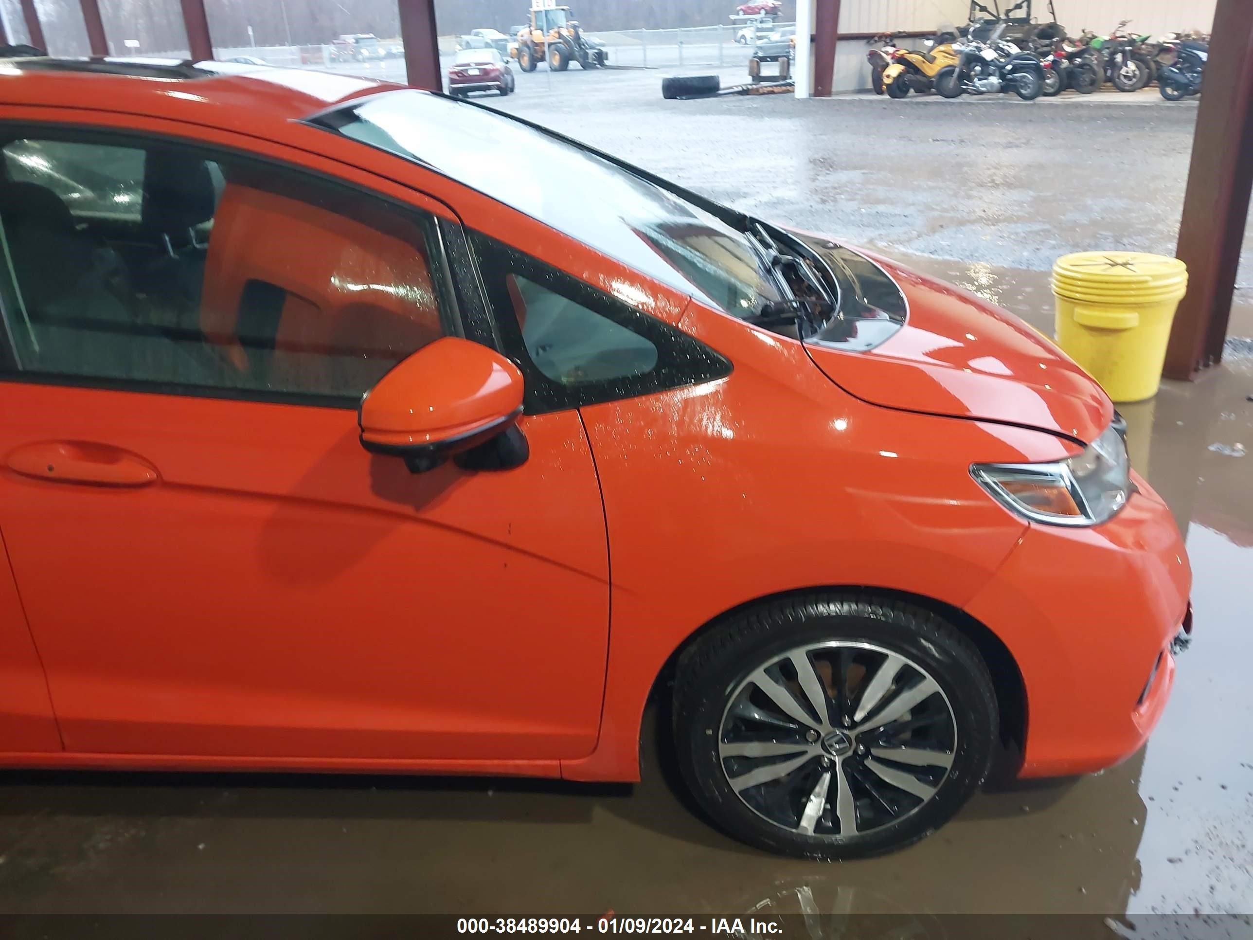 Photo 13 VIN: 3HGGK5G82JM732759 - HONDA FIT 