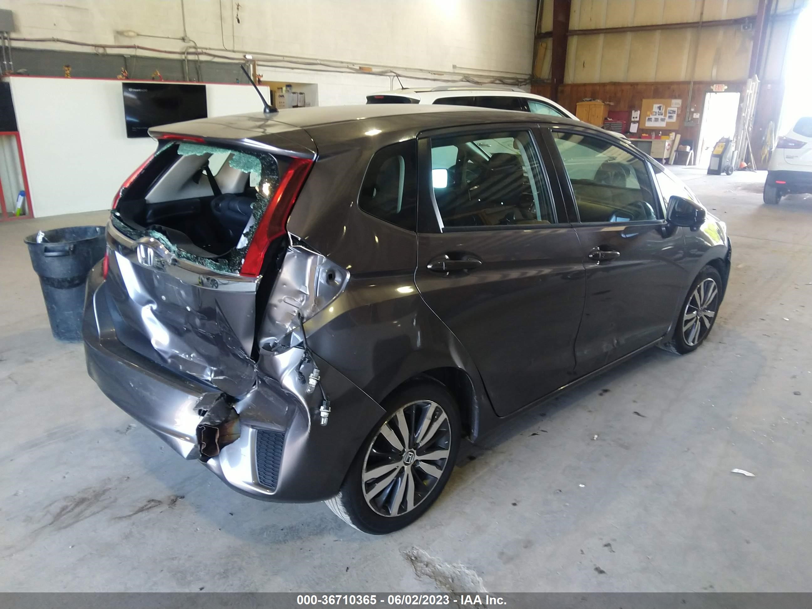 Photo 3 VIN: 3HGGK5G84FM770002 - HONDA FIT 