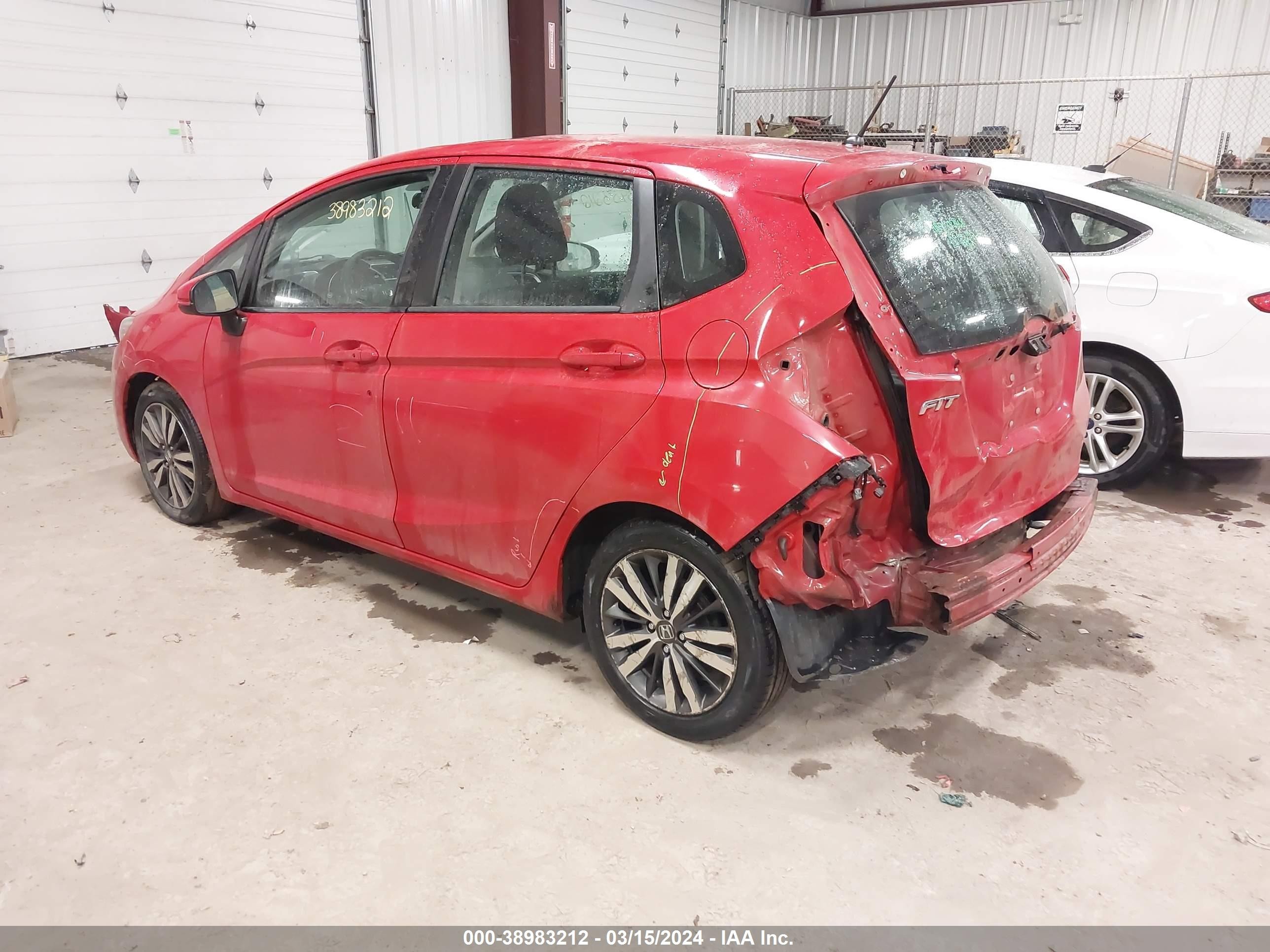 Photo 2 VIN: 3HGGK5G8XFM716817 - HONDA FIT 