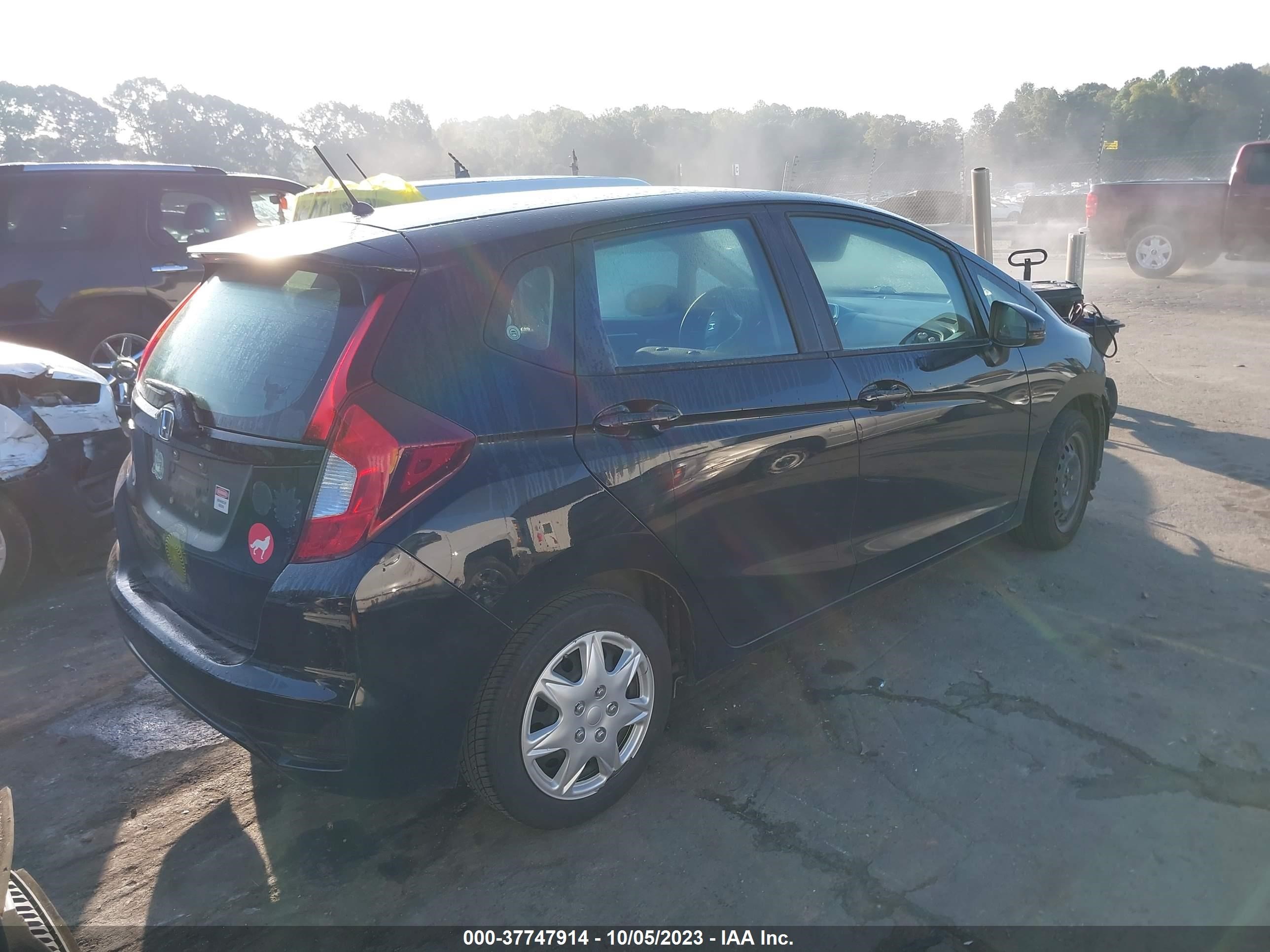 Photo 3 VIN: 3HGGK5H40KM741845 - HONDA FIT 