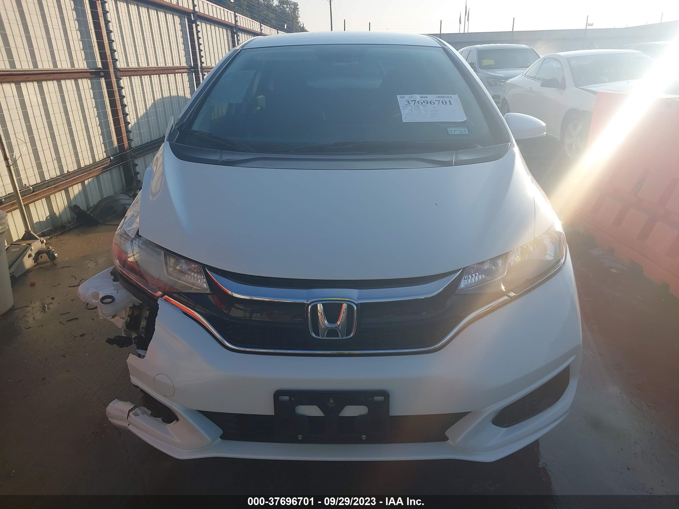 Photo 11 VIN: 3HGGK5H41KM737691 - HONDA FIT 