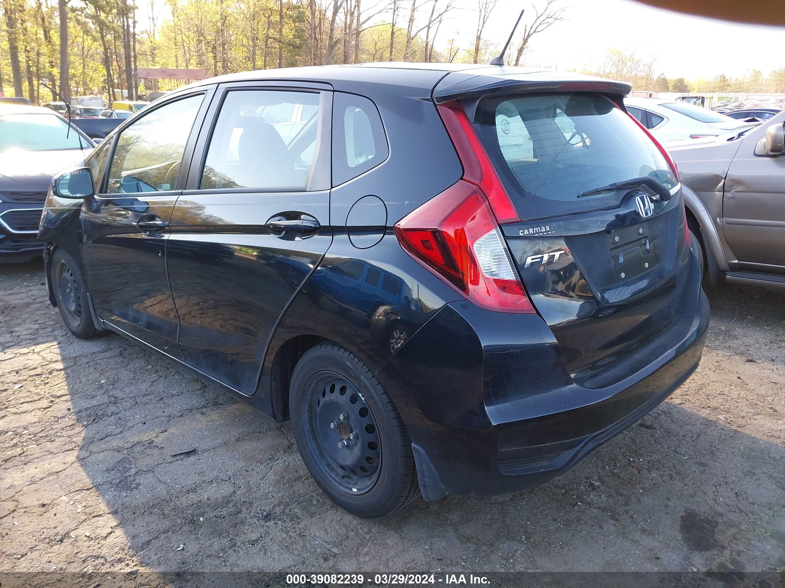 Photo 2 VIN: 3HGGK5H42JM728545 - HONDA FIT 