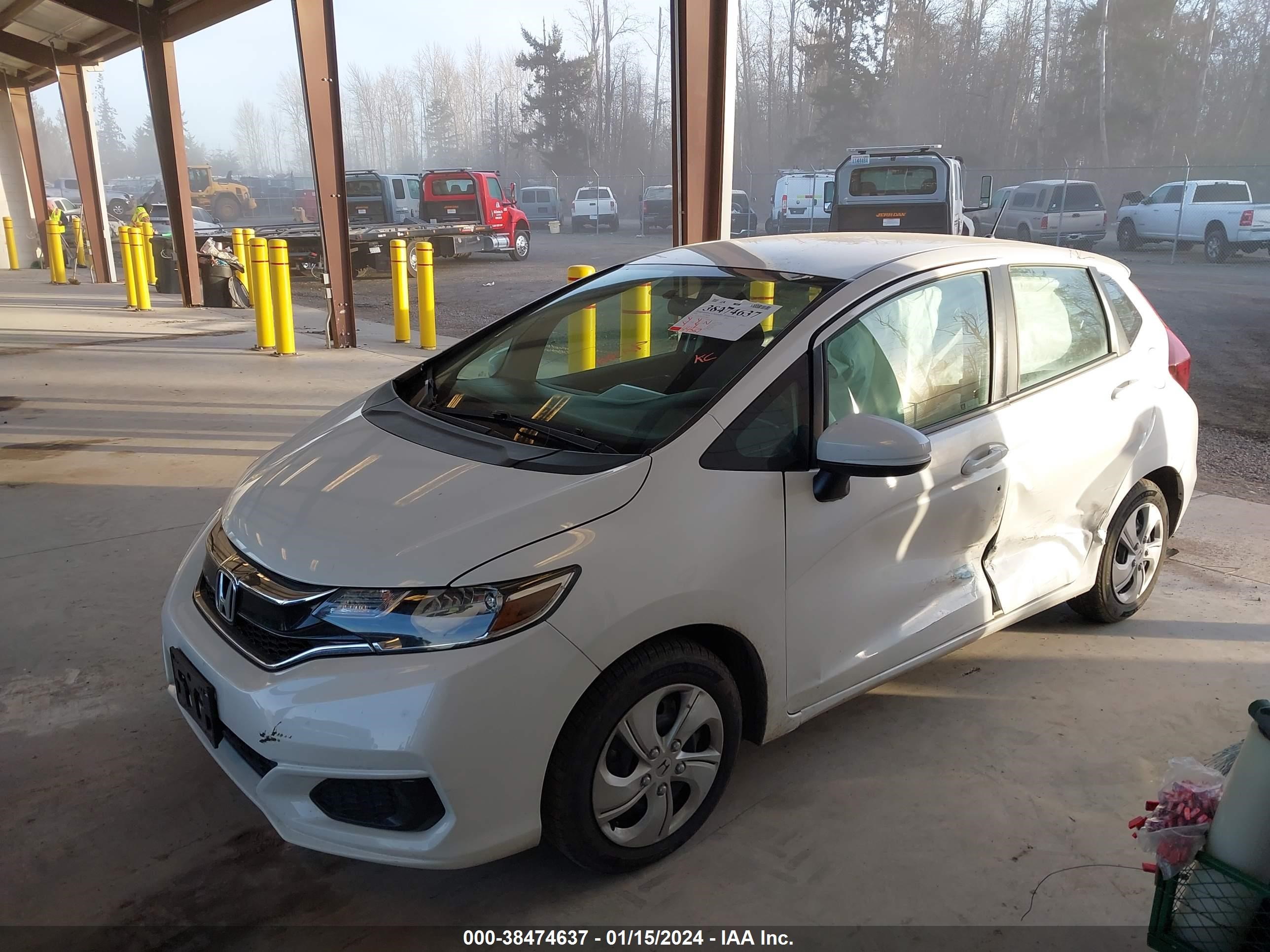 Photo 1 VIN: 3HGGK5H43JM734807 - HONDA FIT 