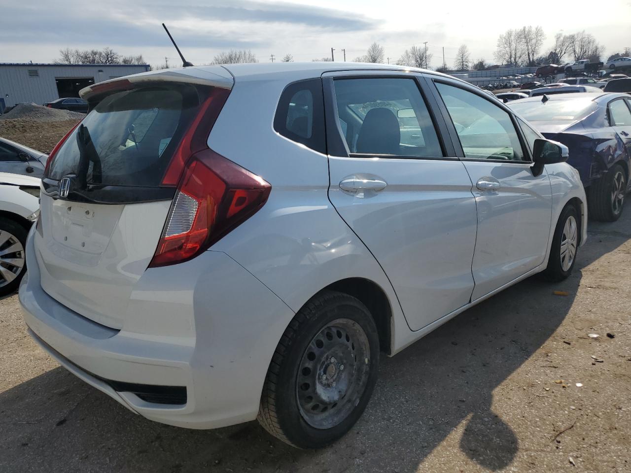 Photo 2 VIN: 3HGGK5H43KM727230 - HONDA FIT 