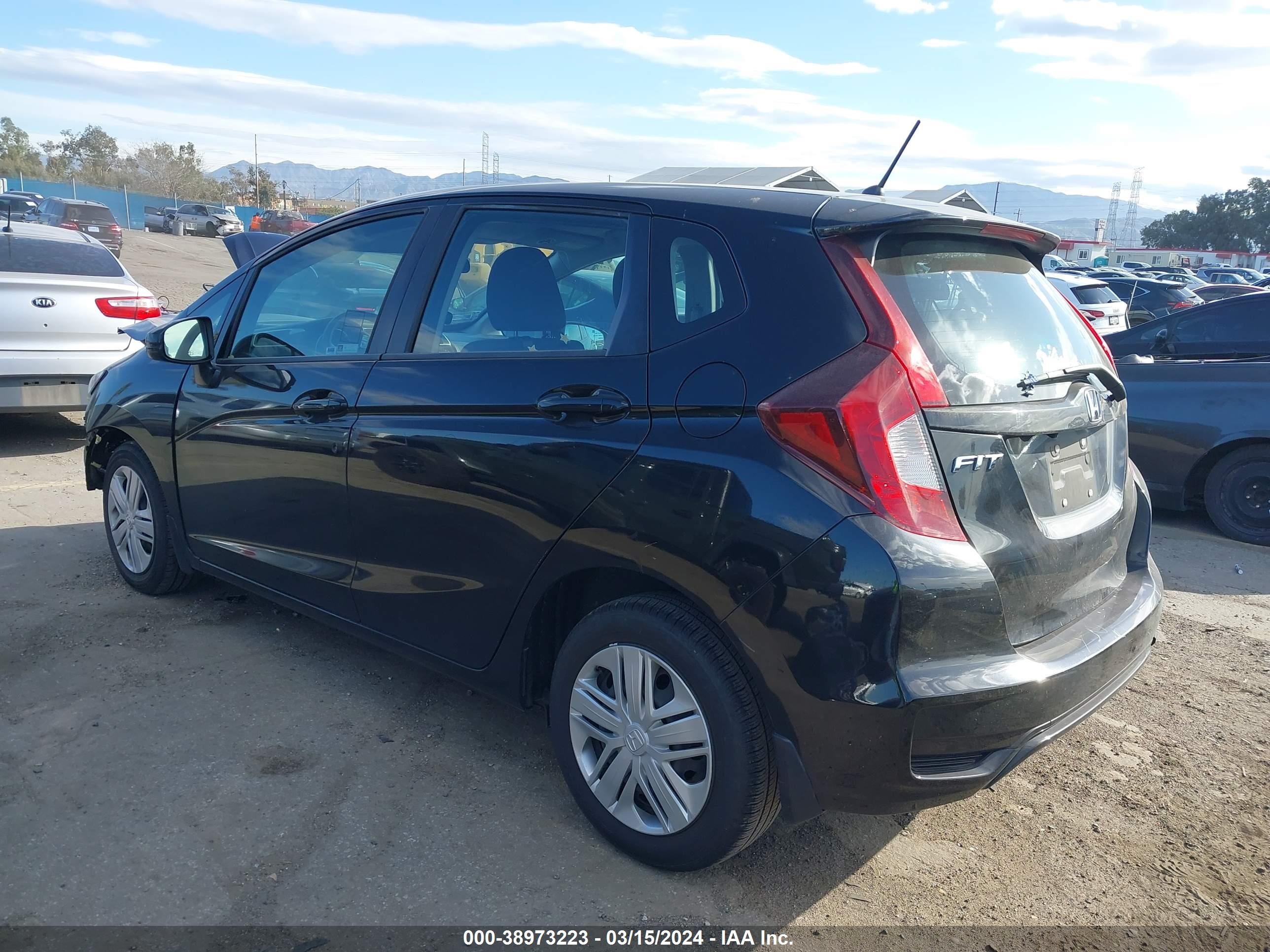 Photo 2 VIN: 3HGGK5H45LM702394 - HONDA FIT 