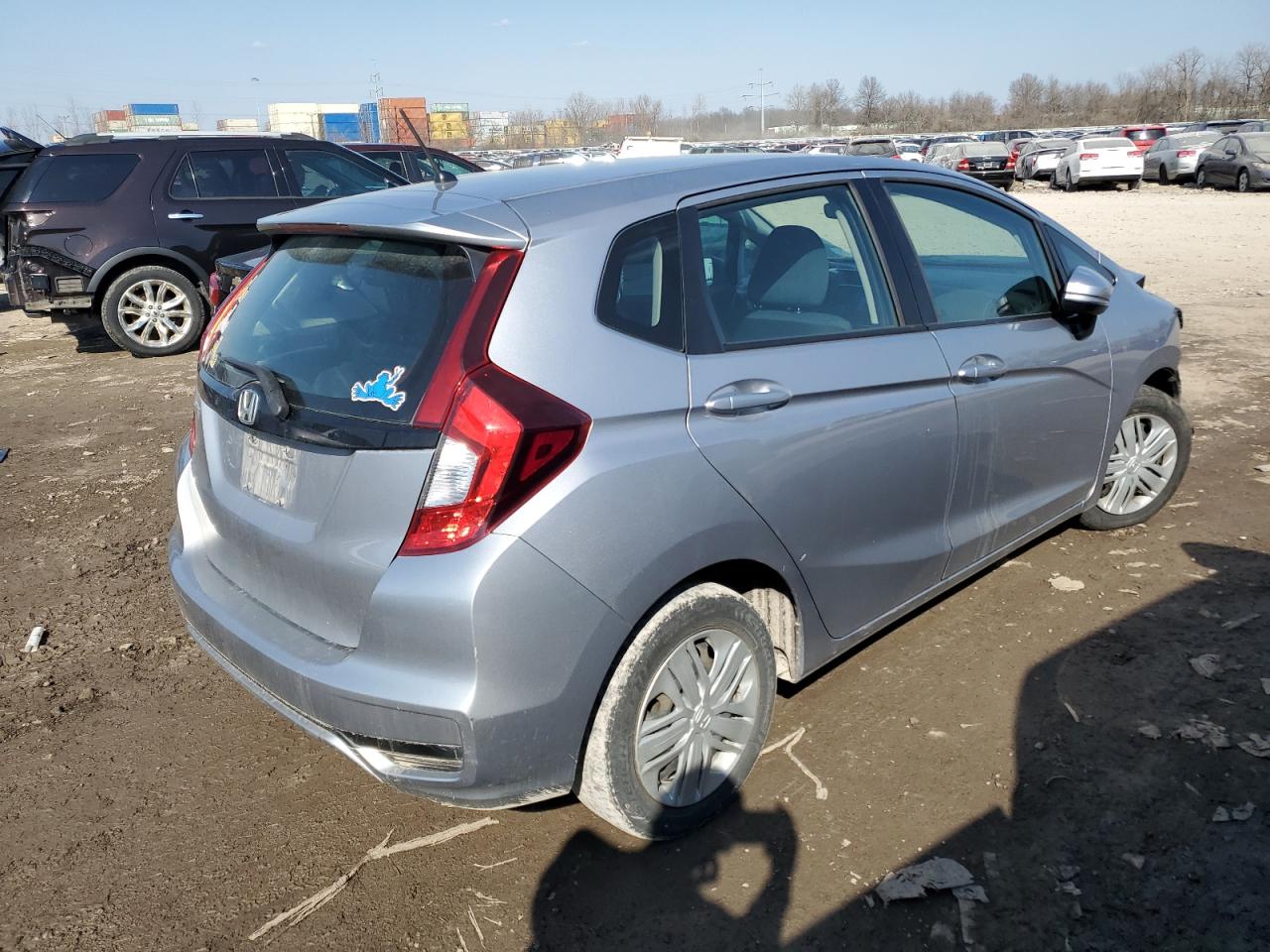 Photo 2 VIN: 3HGGK5H47JM735409 - HONDA FIT 