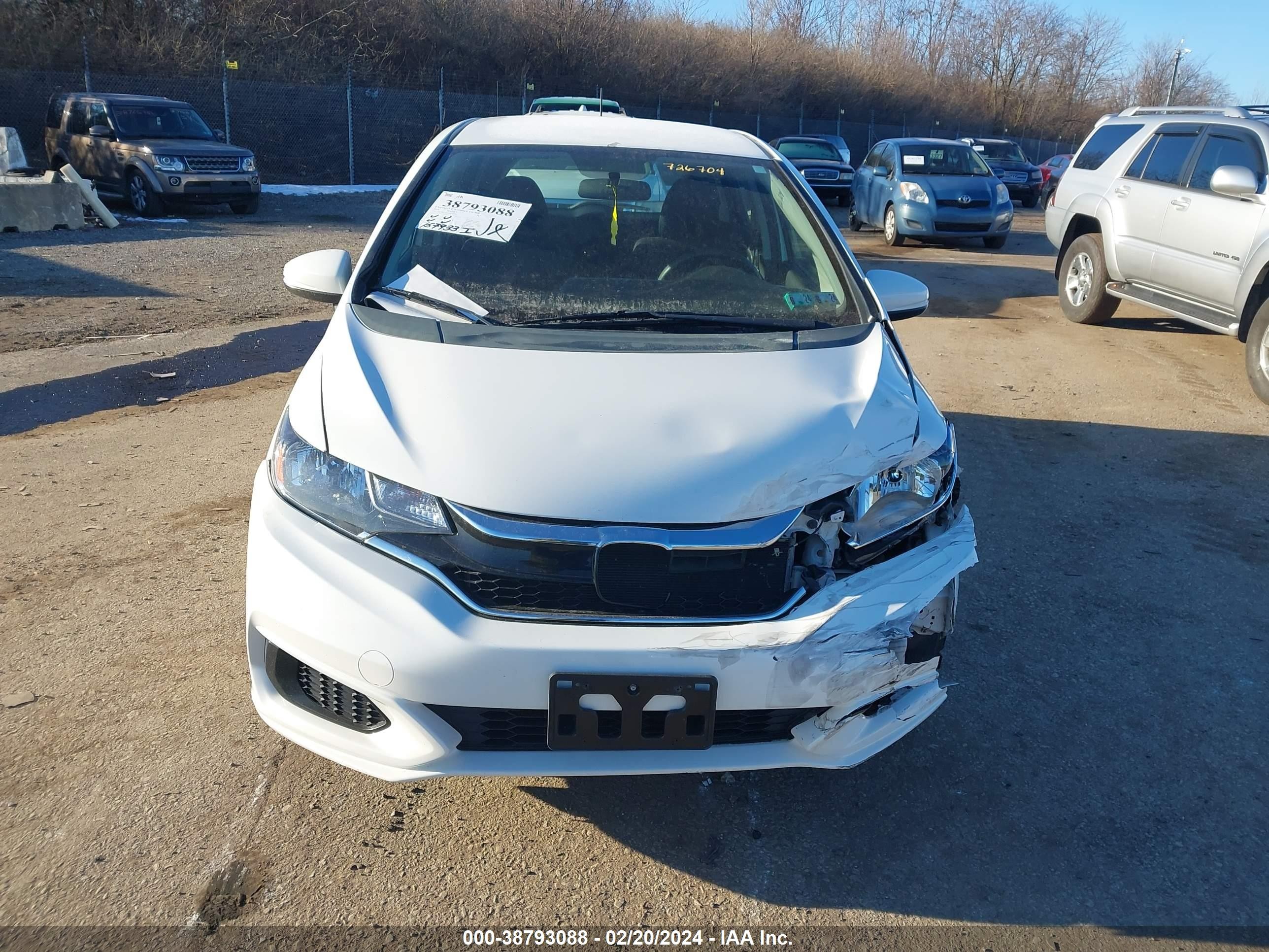 Photo 11 VIN: 3HGGK5H48JM726704 - HONDA FIT 