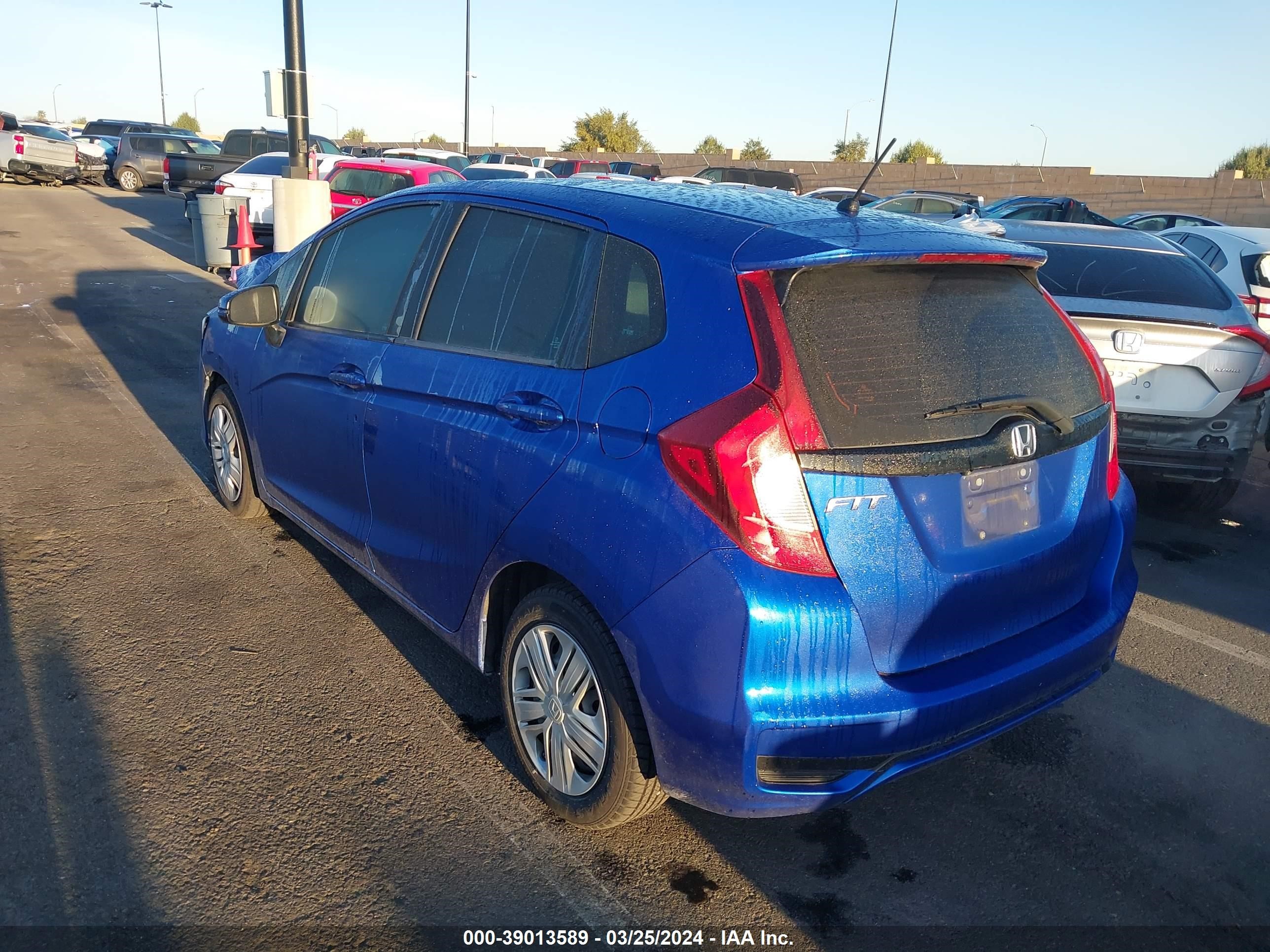 Photo 2 VIN: 3HGGK5H48JM734155 - HONDA FIT 