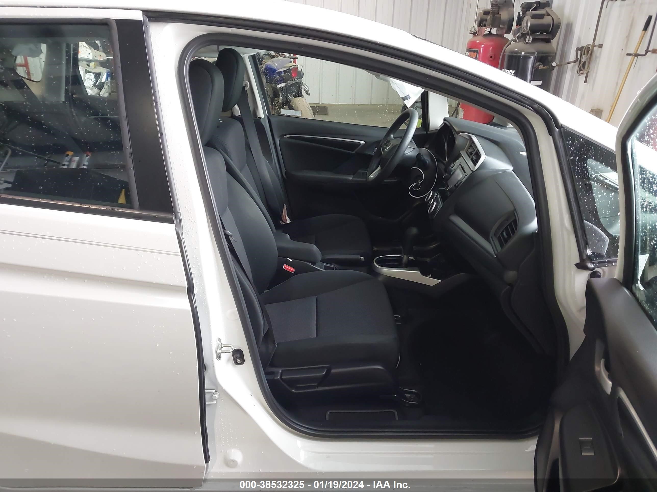 Photo 4 VIN: 3HGGK5H48LM701479 - HONDA FIT 