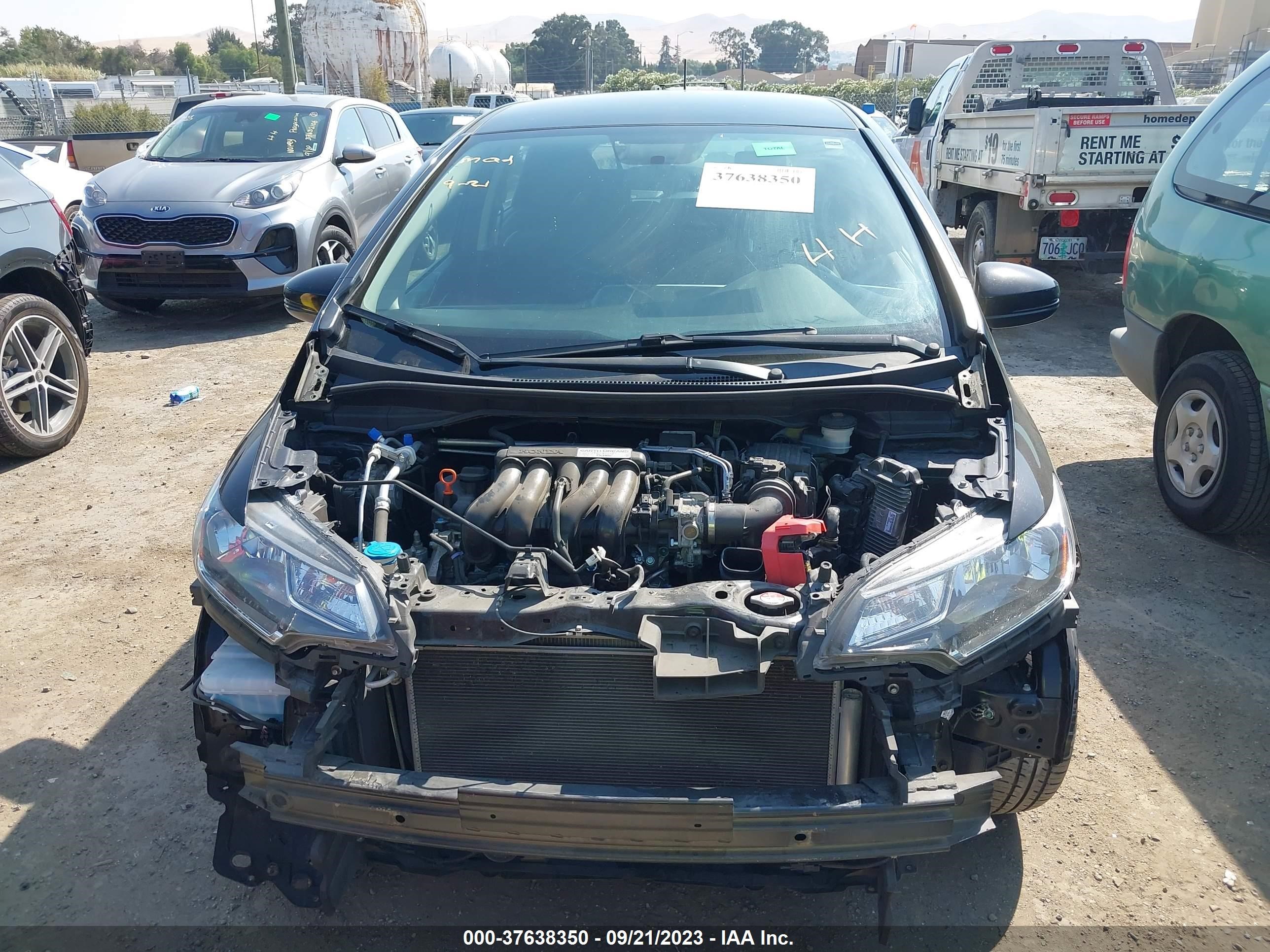 Photo 11 VIN: 3HGGK5H4XJM728339 - HONDA FIT 