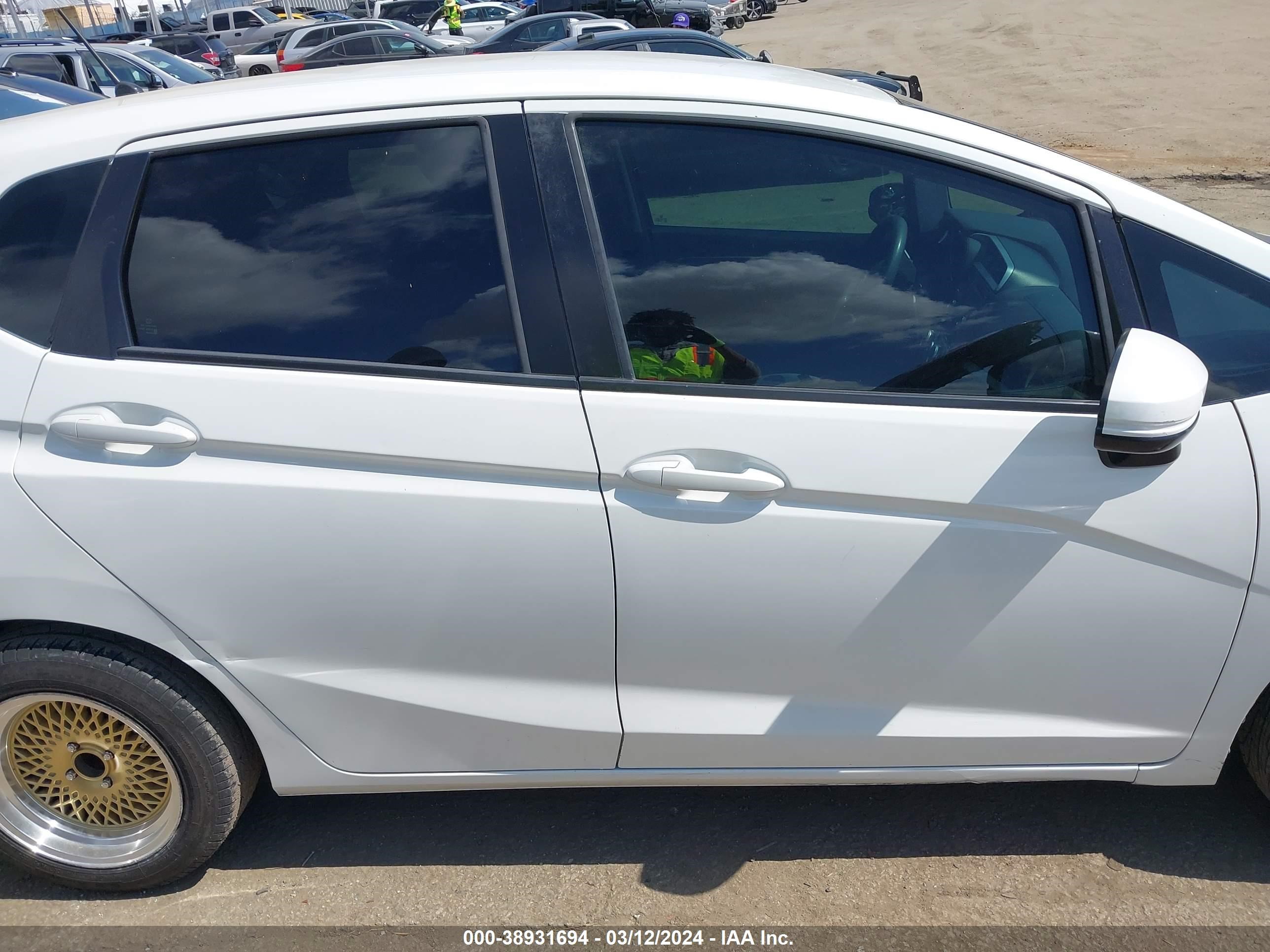 Photo 13 VIN: 3HGGK5H50FM784533 - HONDA FIT 