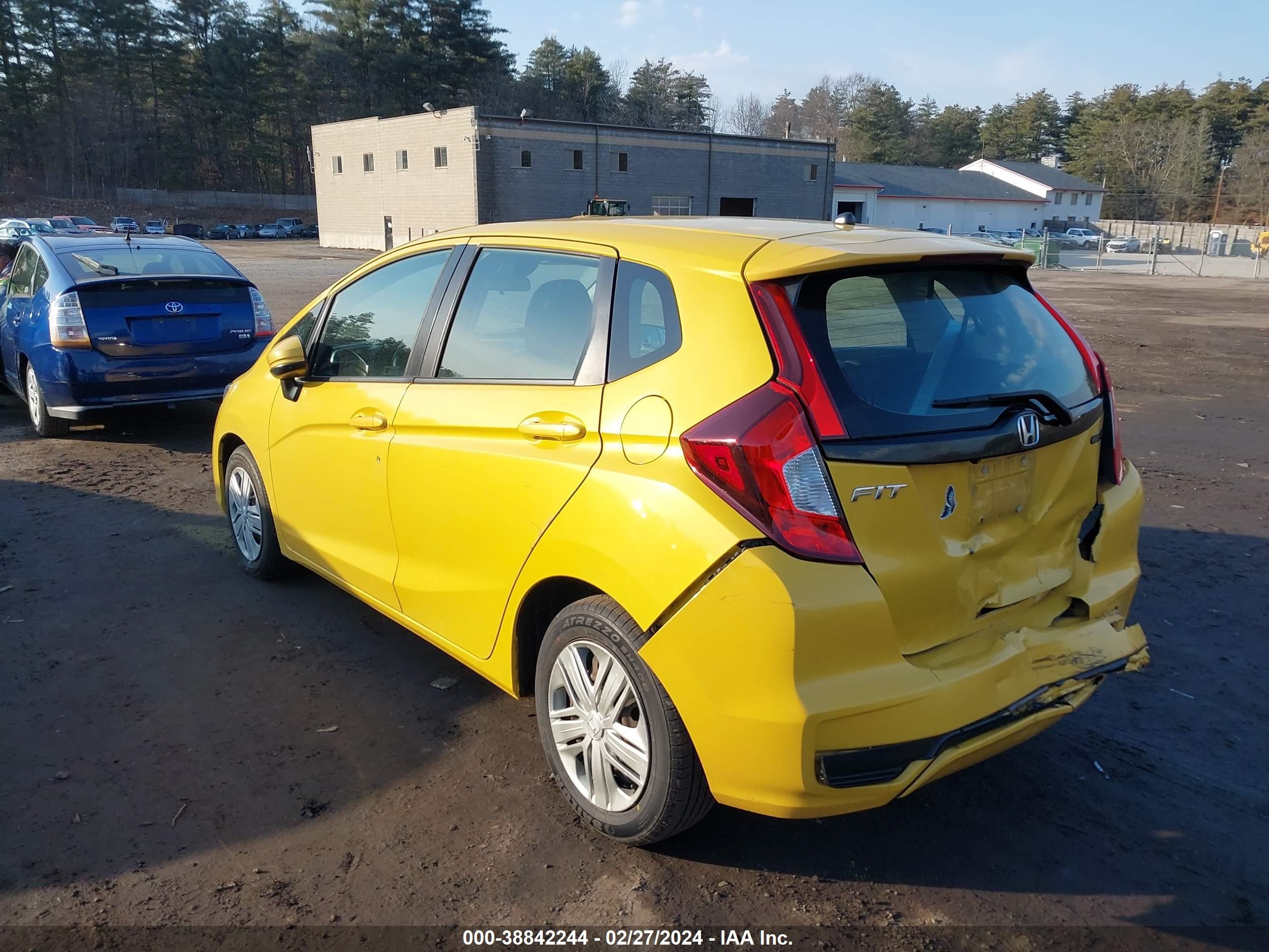 Photo 2 VIN: 3HGGK5H52JM704786 - HONDA FIT 