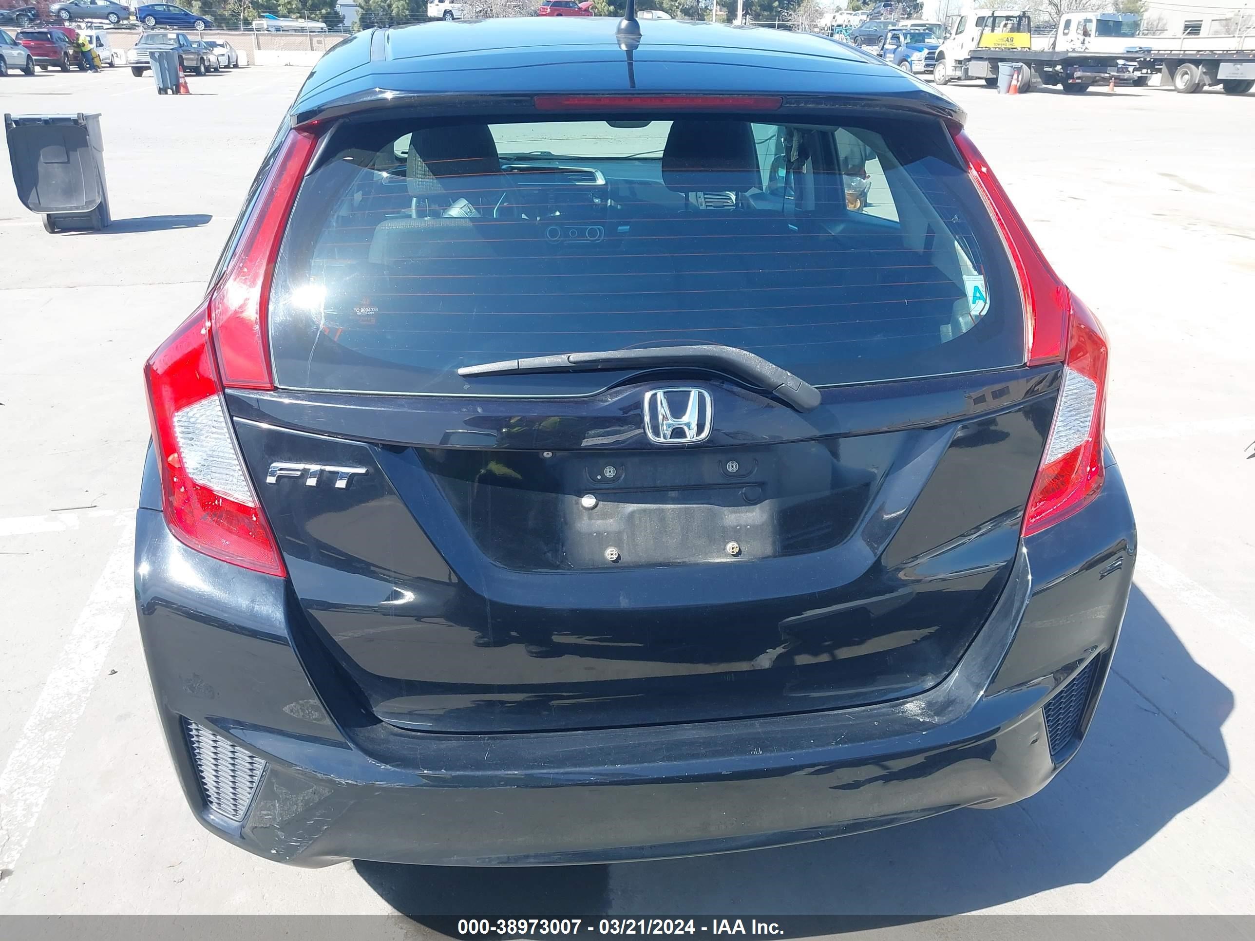 Photo 16 VIN: 3HGGK5H55FM715384 - HONDA FIT 