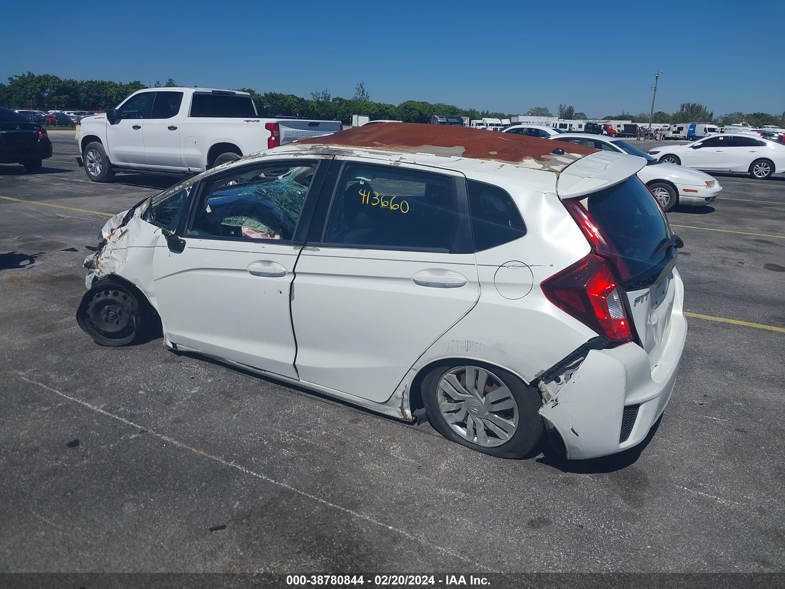 Photo 2 VIN: 3HGGK5H57HM709220 - HONDA FIT 