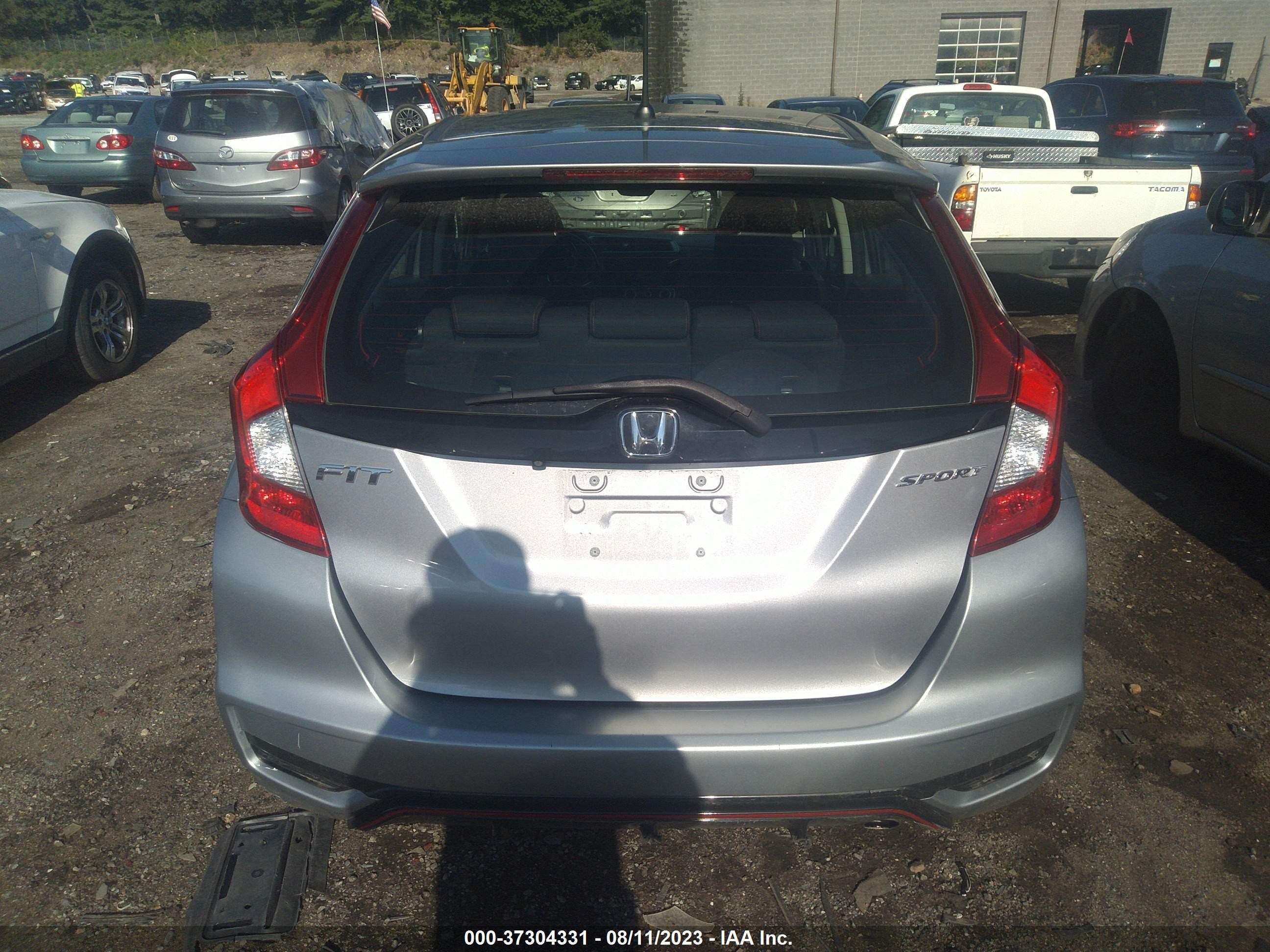 Photo 15 VIN: 3HGGK5H64JM736261 - HONDA FIT 