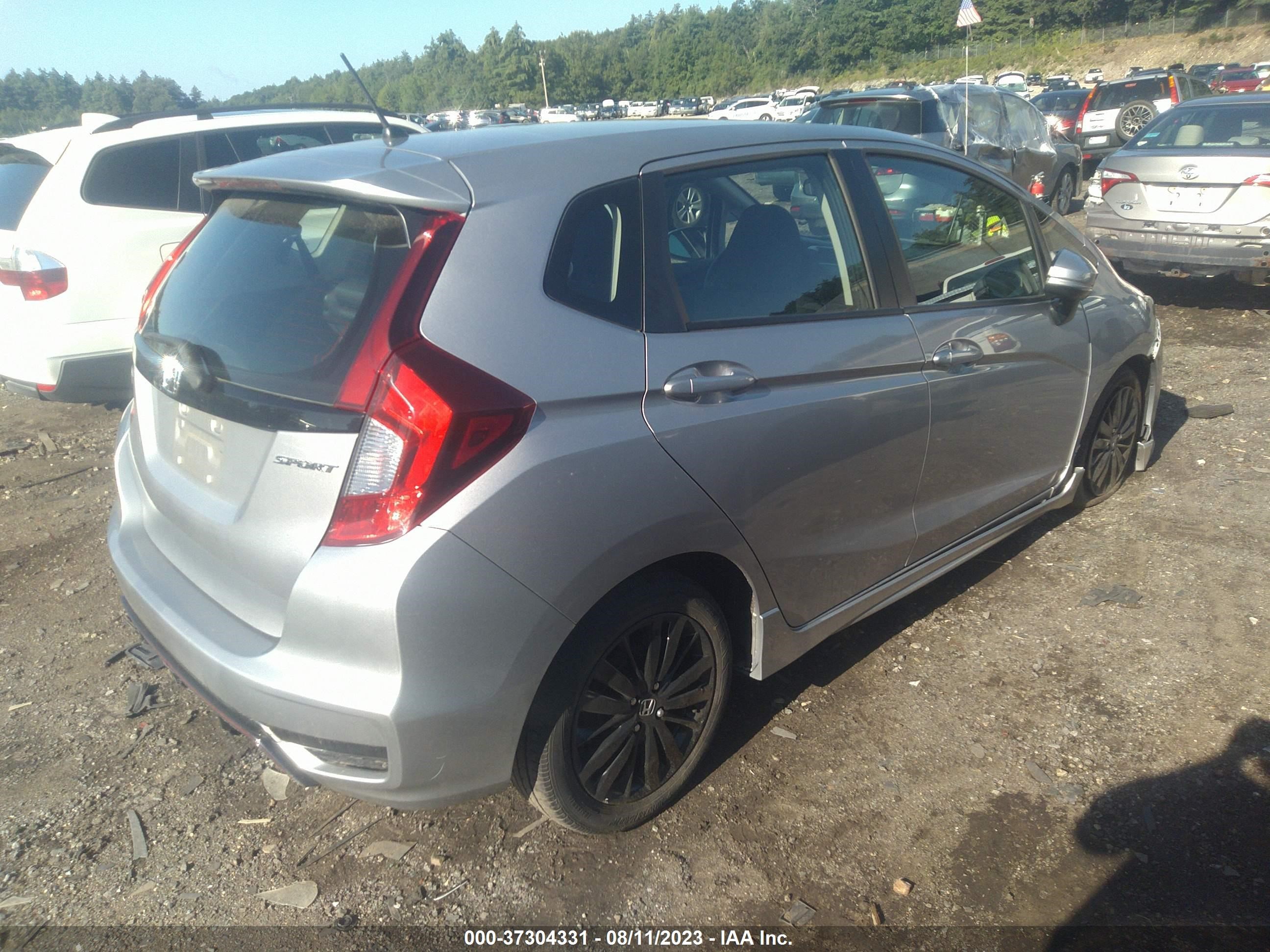 Photo 3 VIN: 3HGGK5H64JM736261 - HONDA FIT 