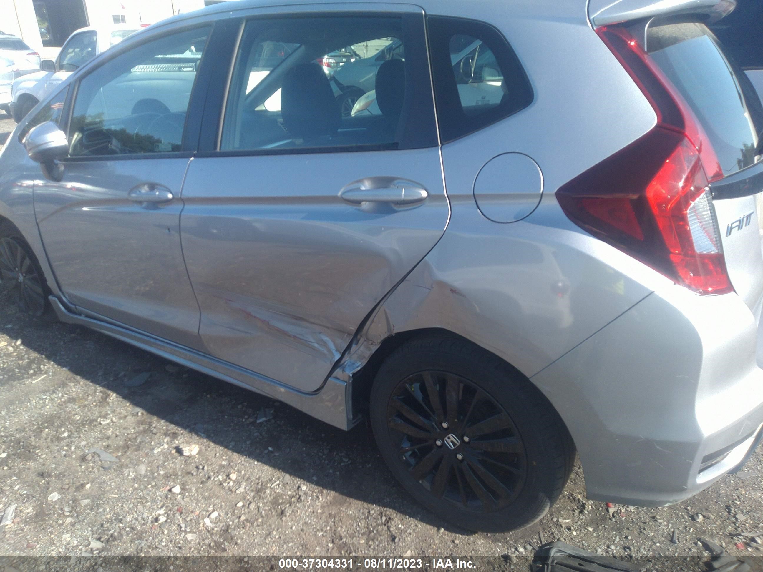 Photo 5 VIN: 3HGGK5H64JM736261 - HONDA FIT 