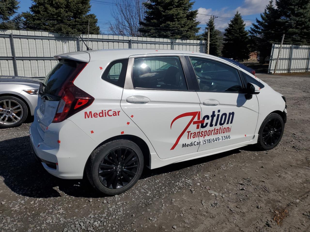 Photo 2 VIN: 3HGGK5H65JM715080 - HONDA FIT 