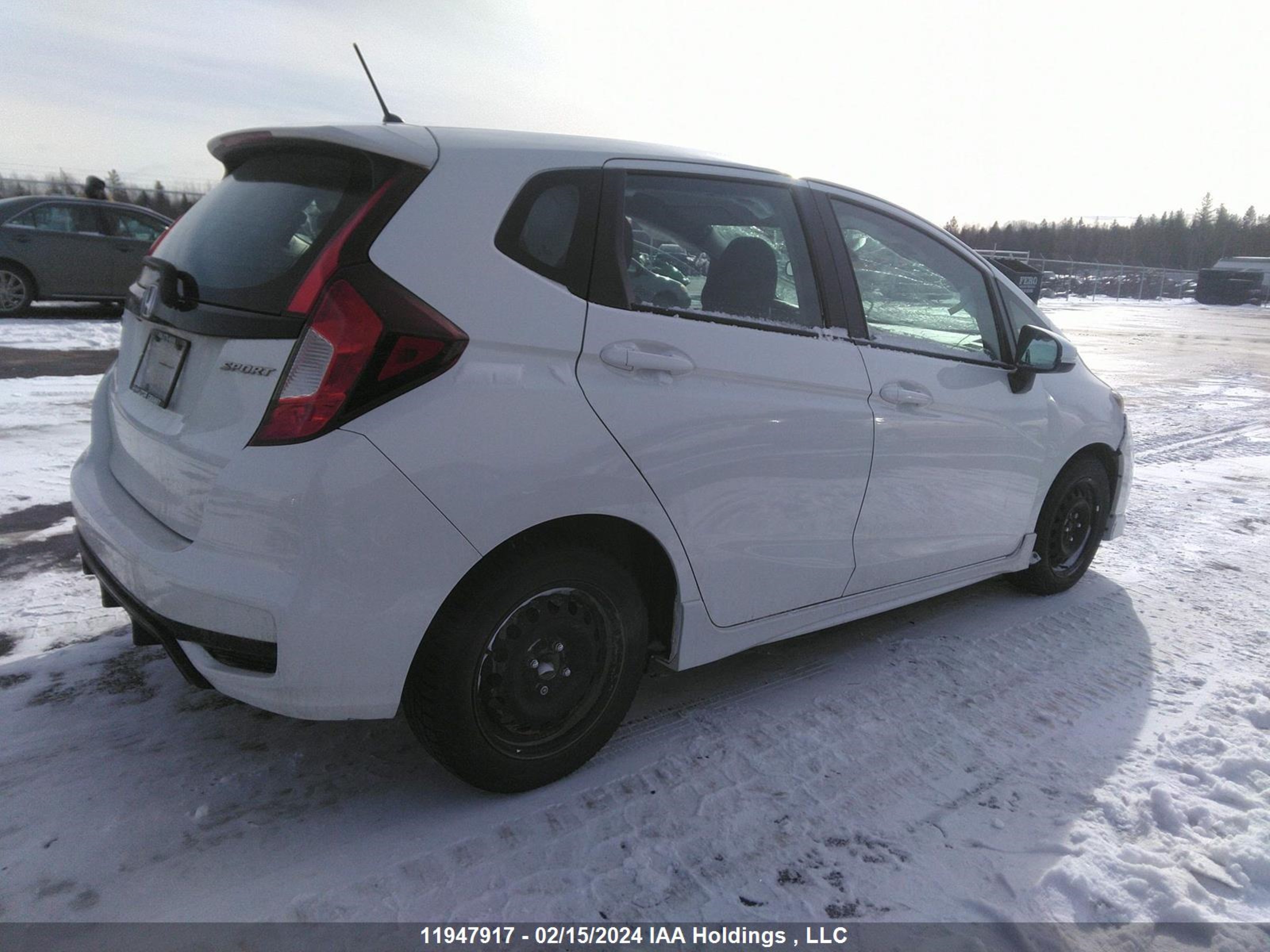 Photo 3 VIN: 3HGGK5H67JM103057 - HONDA FIT 