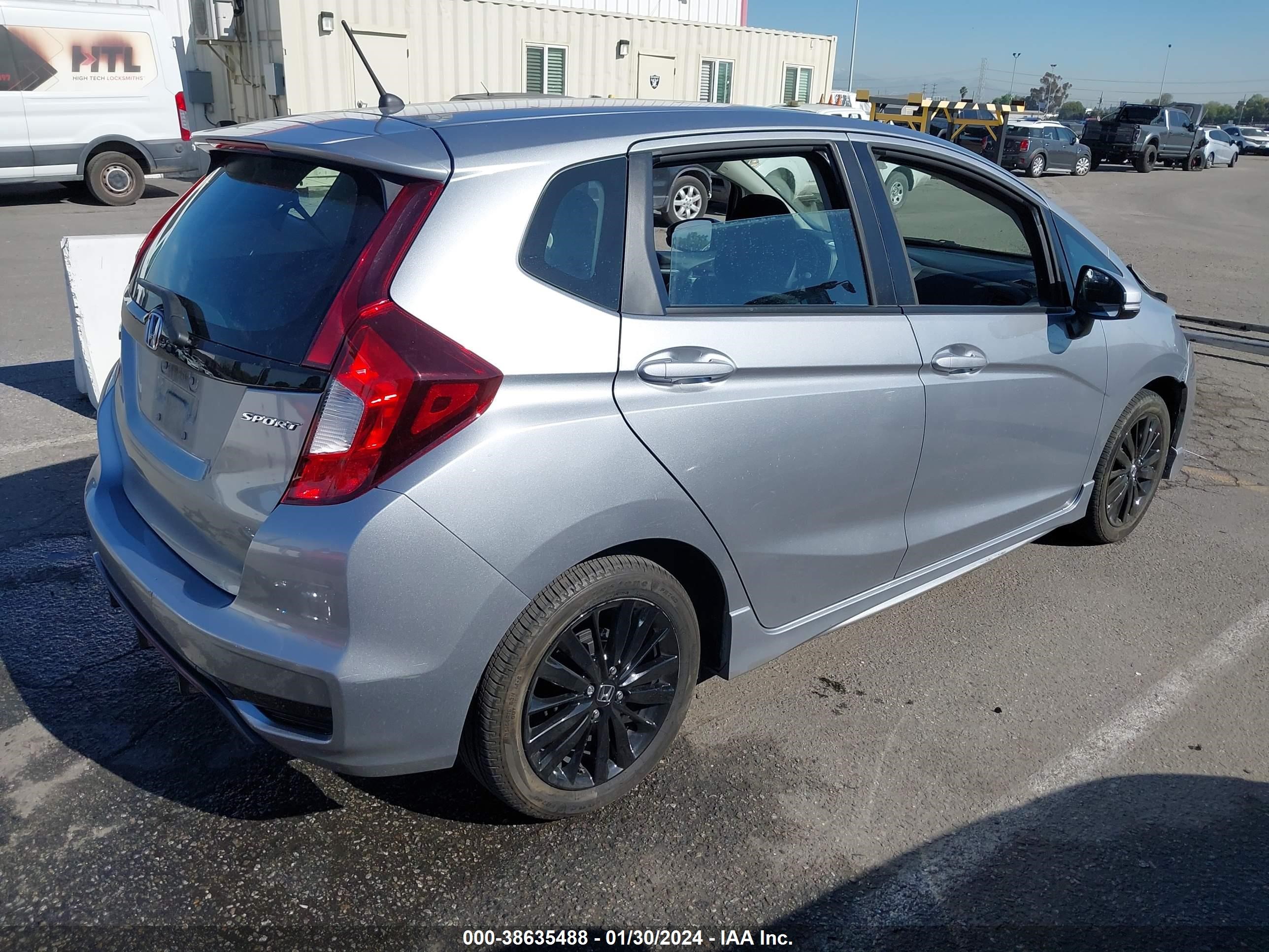 Photo 3 VIN: 3HGGK5H6XLM706992 - HONDA FIT 