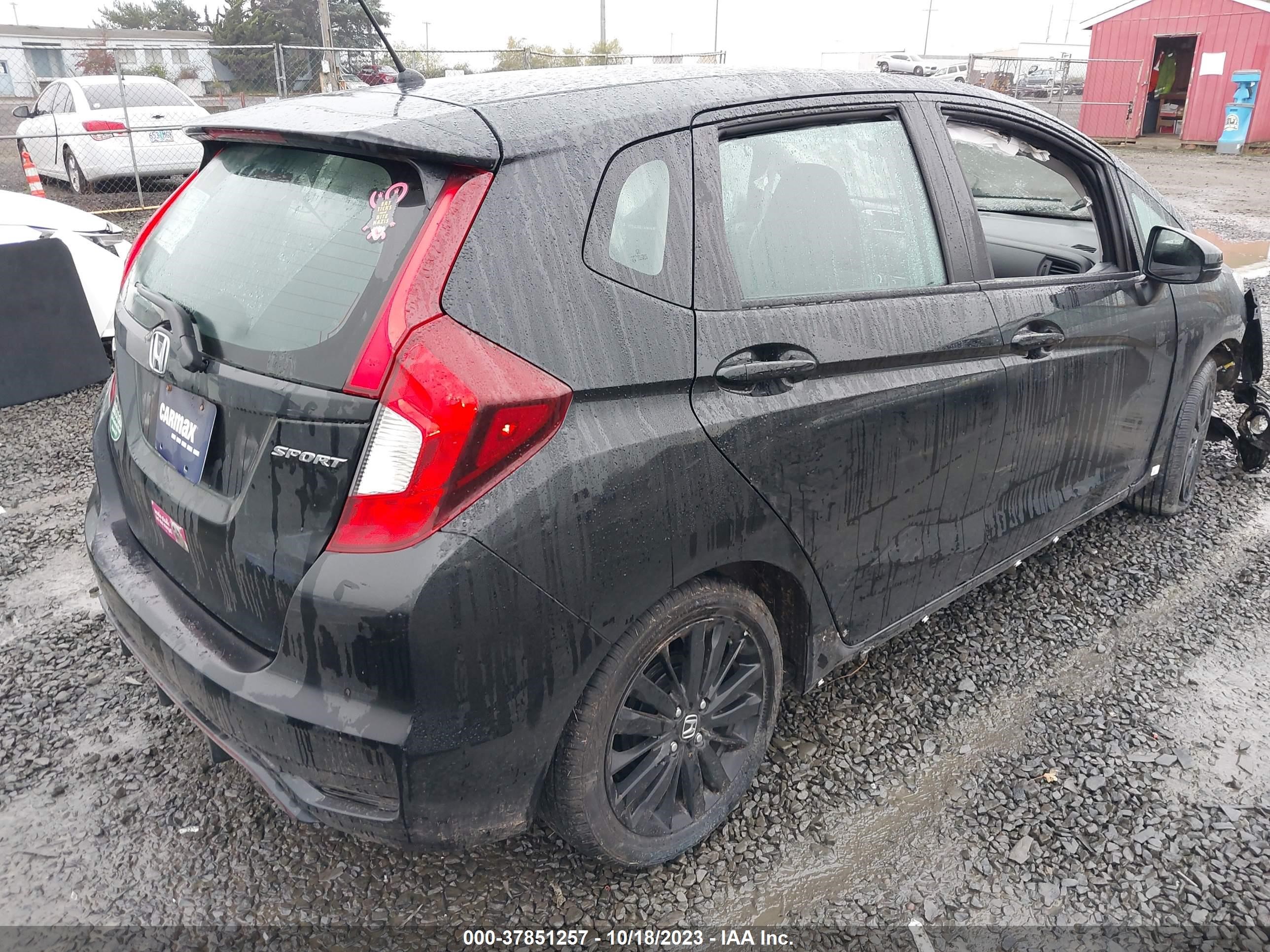 Photo 3 VIN: 3HGGK5H72JM715224 - HONDA FIT 