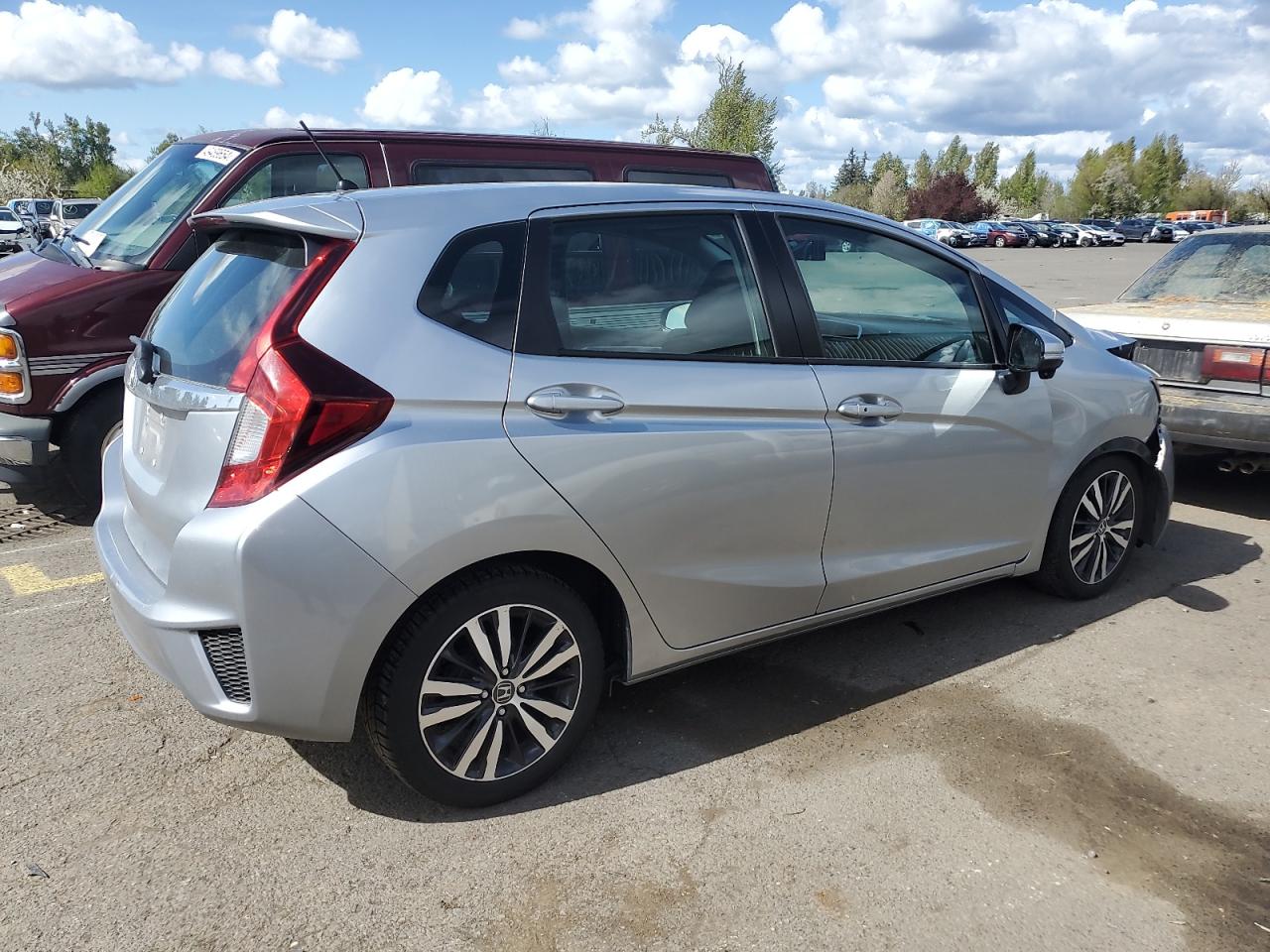 Photo 2 VIN: 3HGGK5H77HM709901 - HONDA FIT 