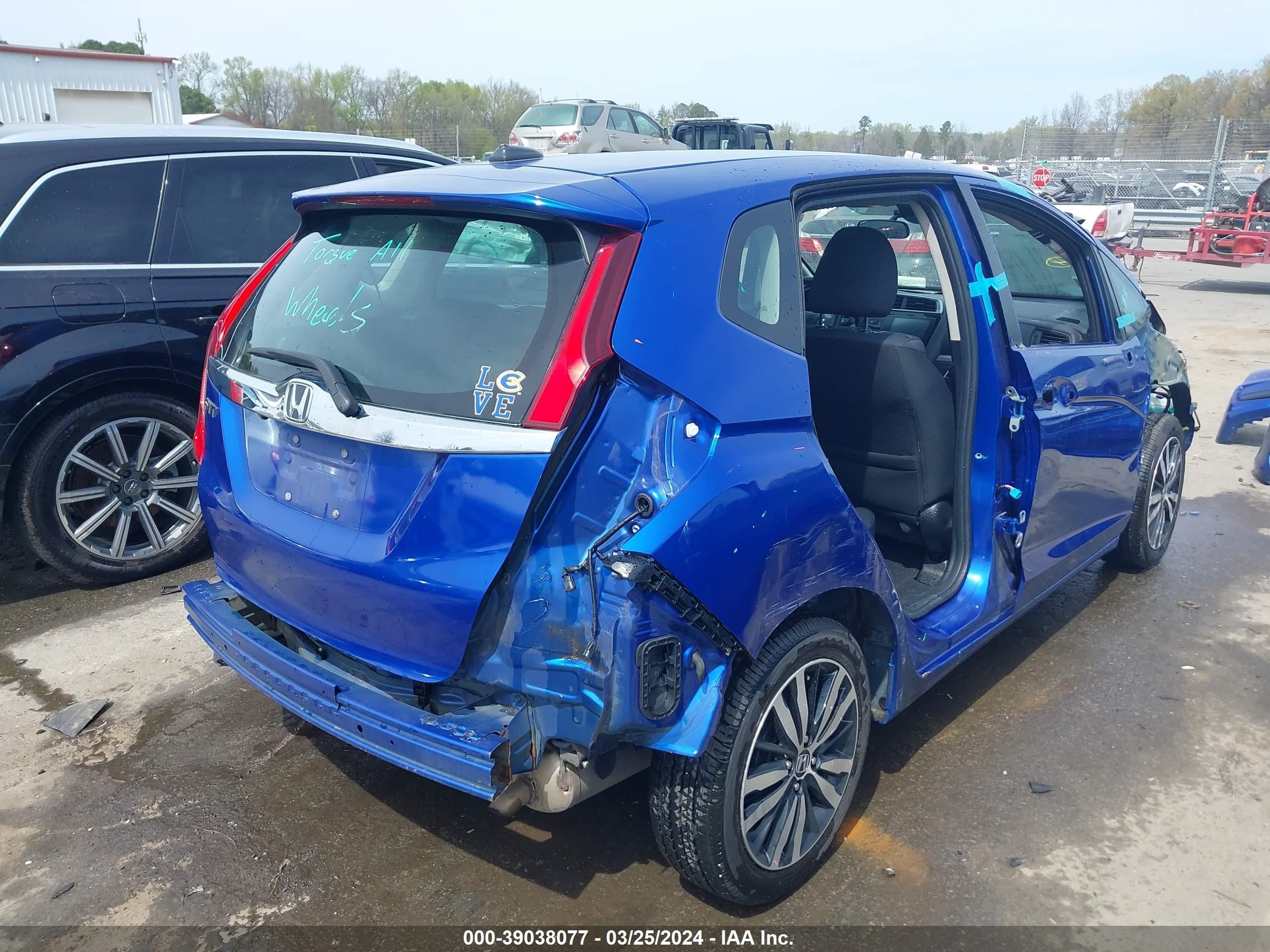 Photo 3 VIN: 3HGGK5H80JM708619 - HONDA FIT 