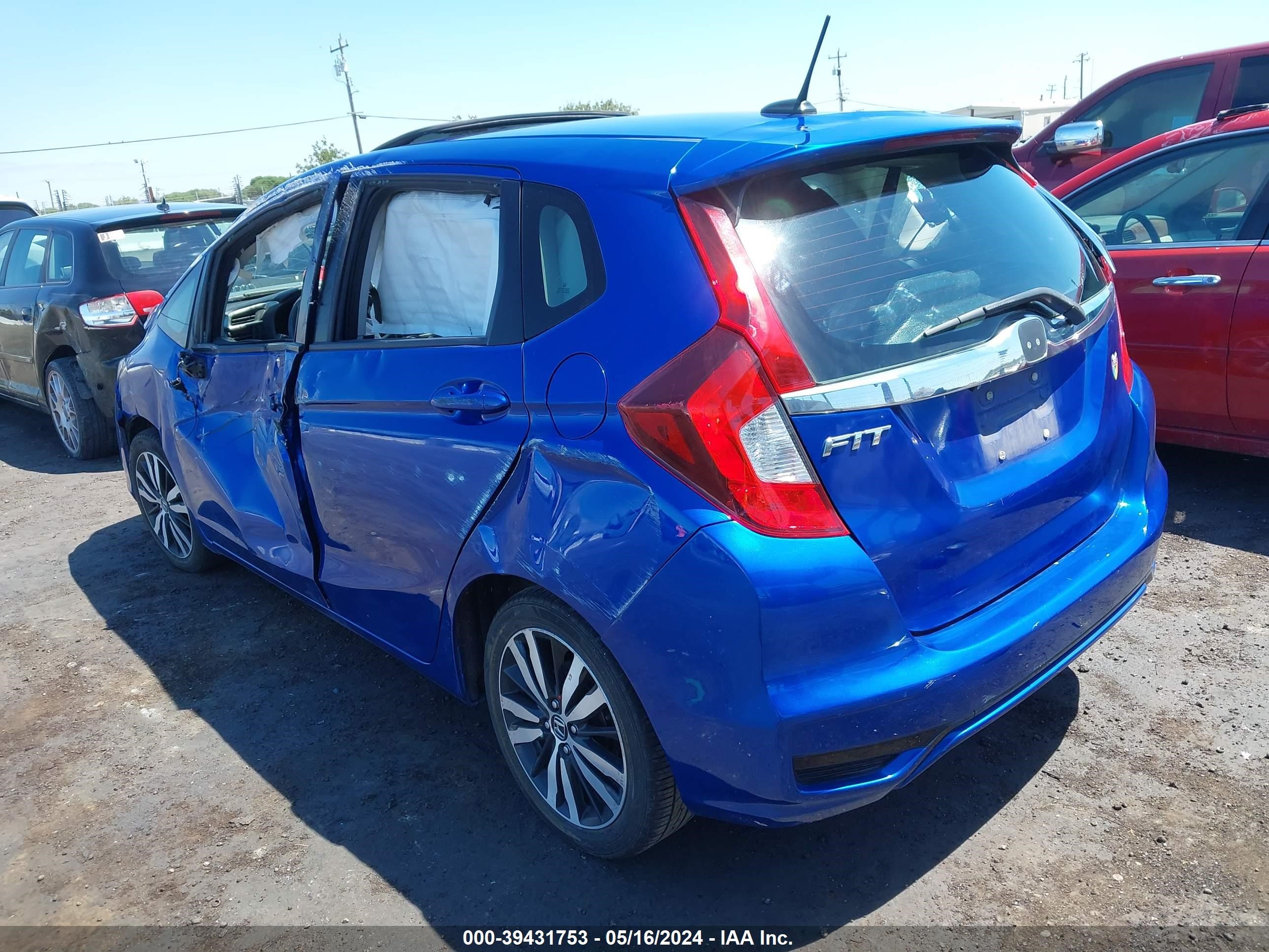 Photo 2 VIN: 3HGGK5H81JM719547 - HONDA FIT 