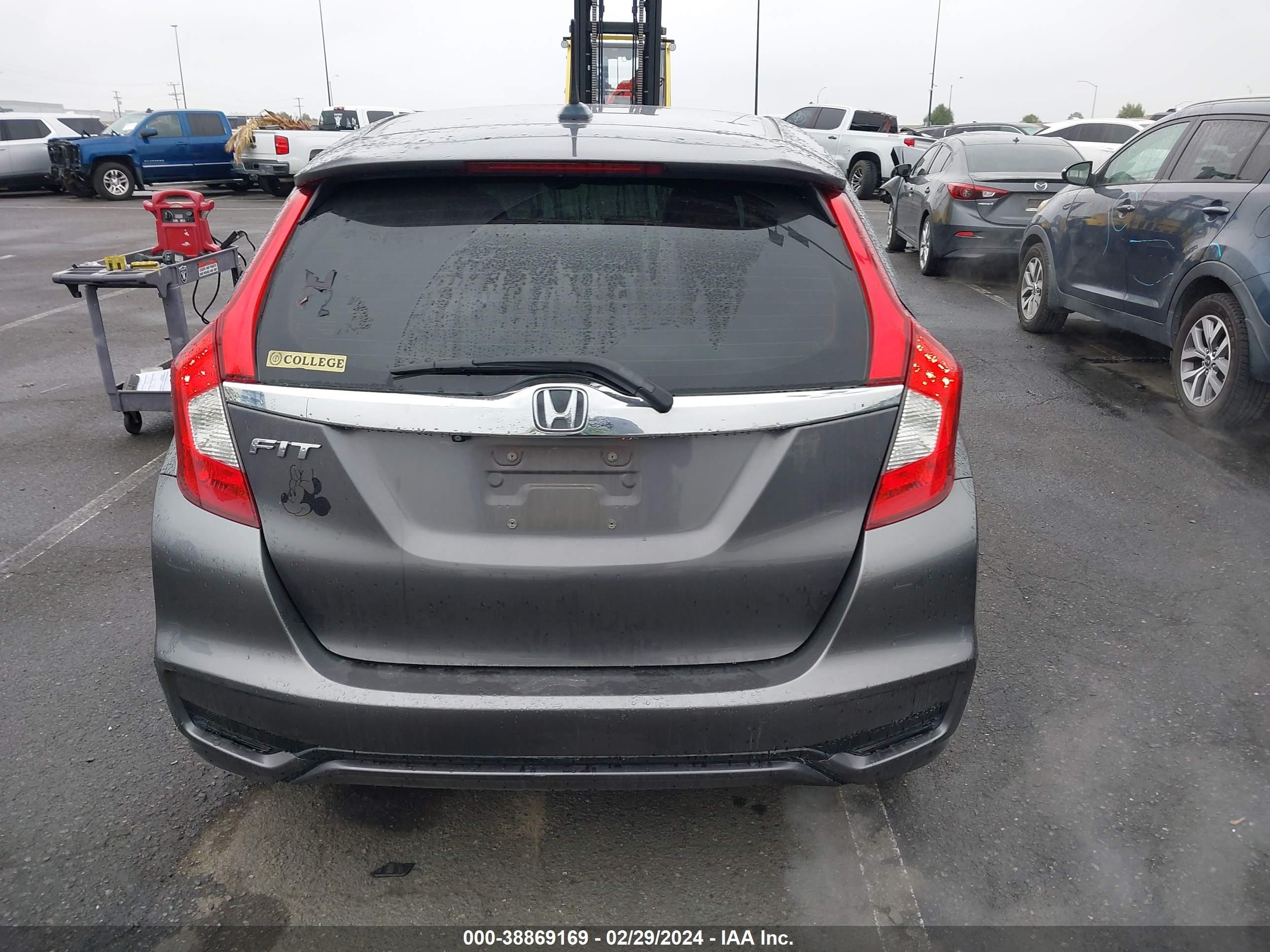 Photo 15 VIN: 3HGGK5H81JM725932 - HONDA FIT 