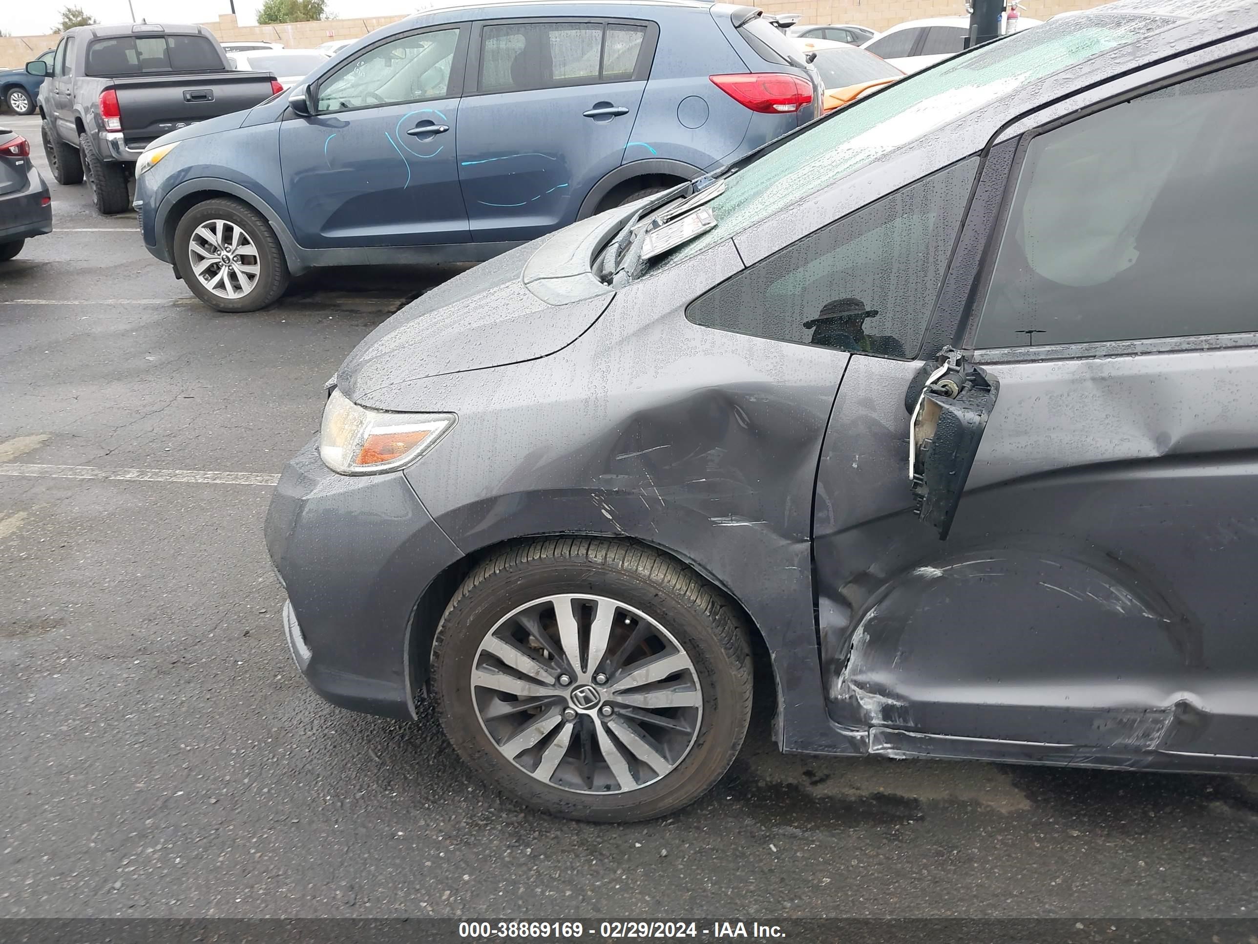 Photo 5 VIN: 3HGGK5H81JM725932 - HONDA FIT 