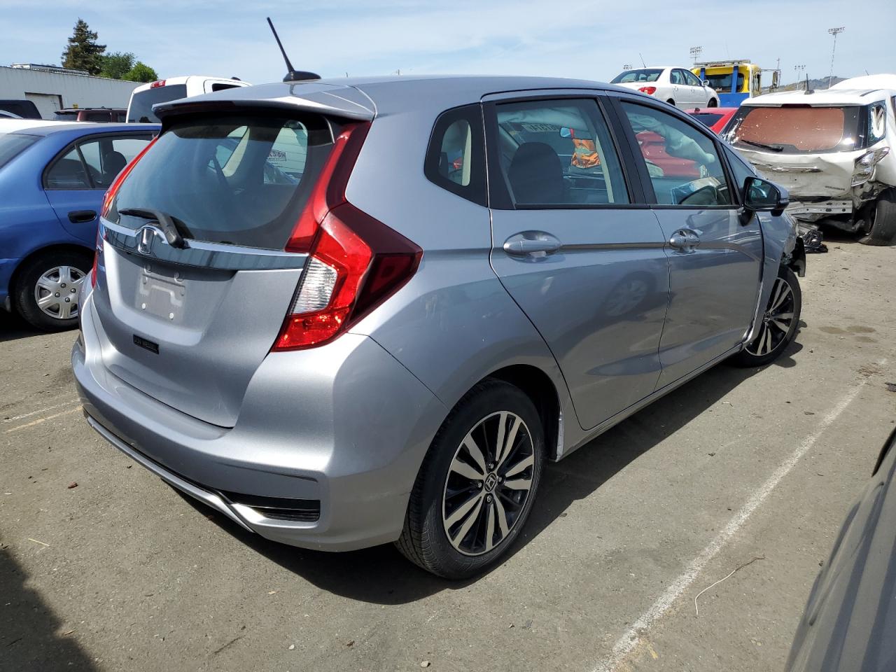 Photo 2 VIN: 3HGGK5H81KM717119 - HONDA FIT 